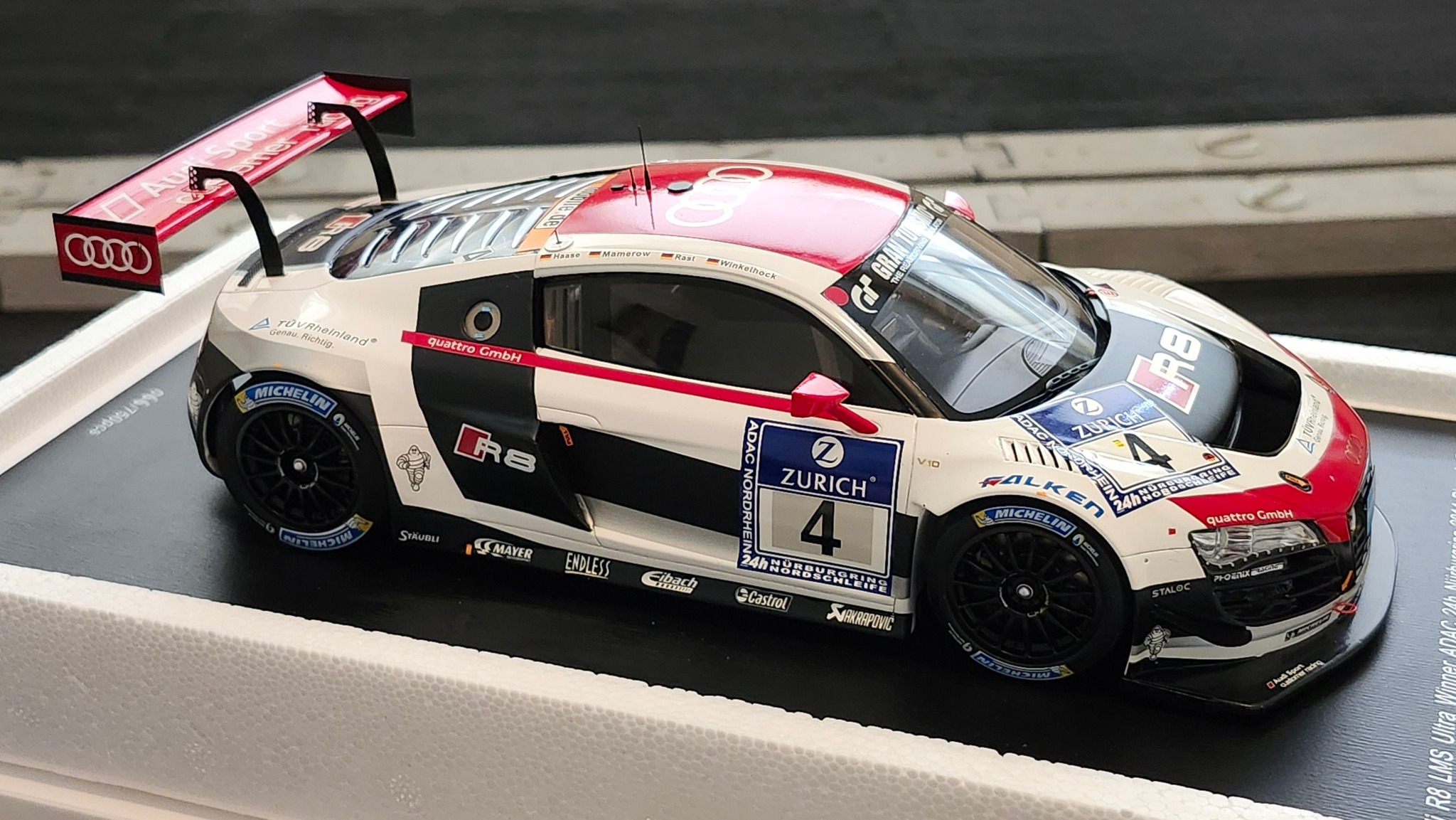 ミニカー MINICHAMPS 1/18 Audi R8 LMS Aape ミニカー MINICHAMPS 1/18