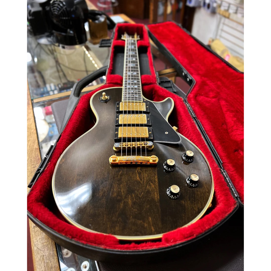 1979 Gibson Les Paul Artist guitar