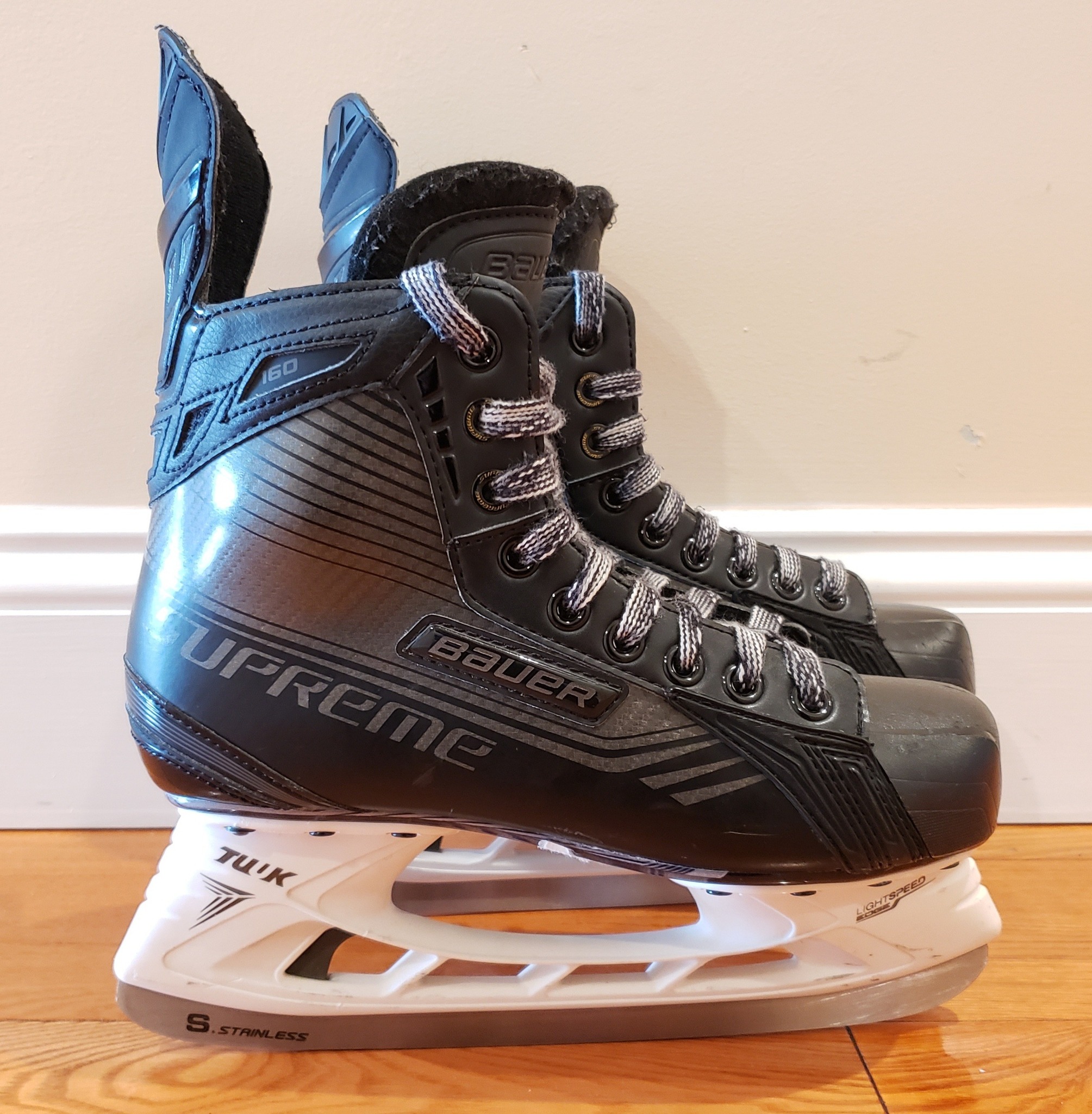 Bauer Supreme 160LE junior ice hockey gear for sale