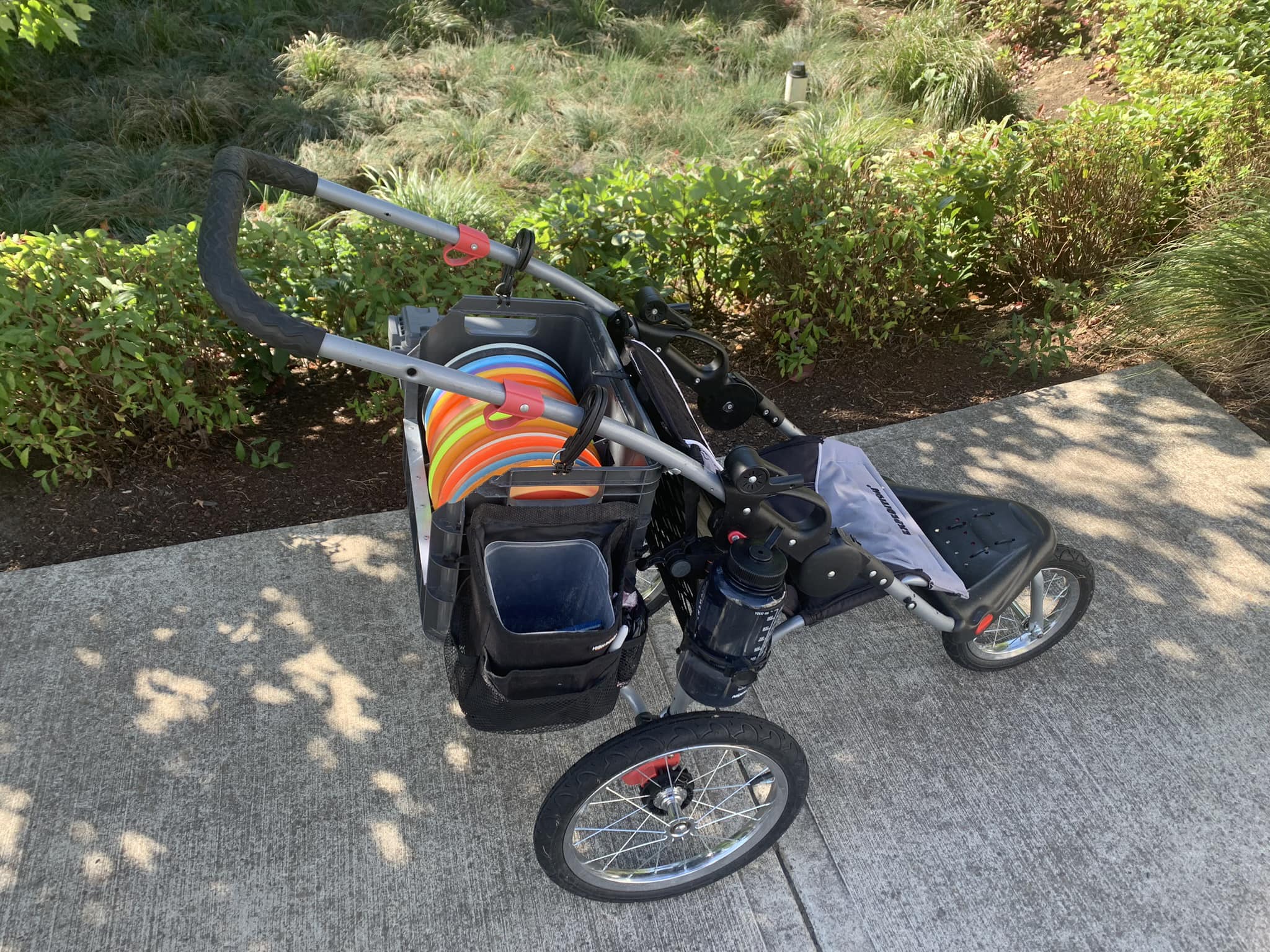 wagon jeep stroller Wrangler Deluxe 4 Seater with Cooler Bag Color:Off-White & Gray Install Cybex Sirona S Recommended for ages 9 Riddell SpeedFlex Mask