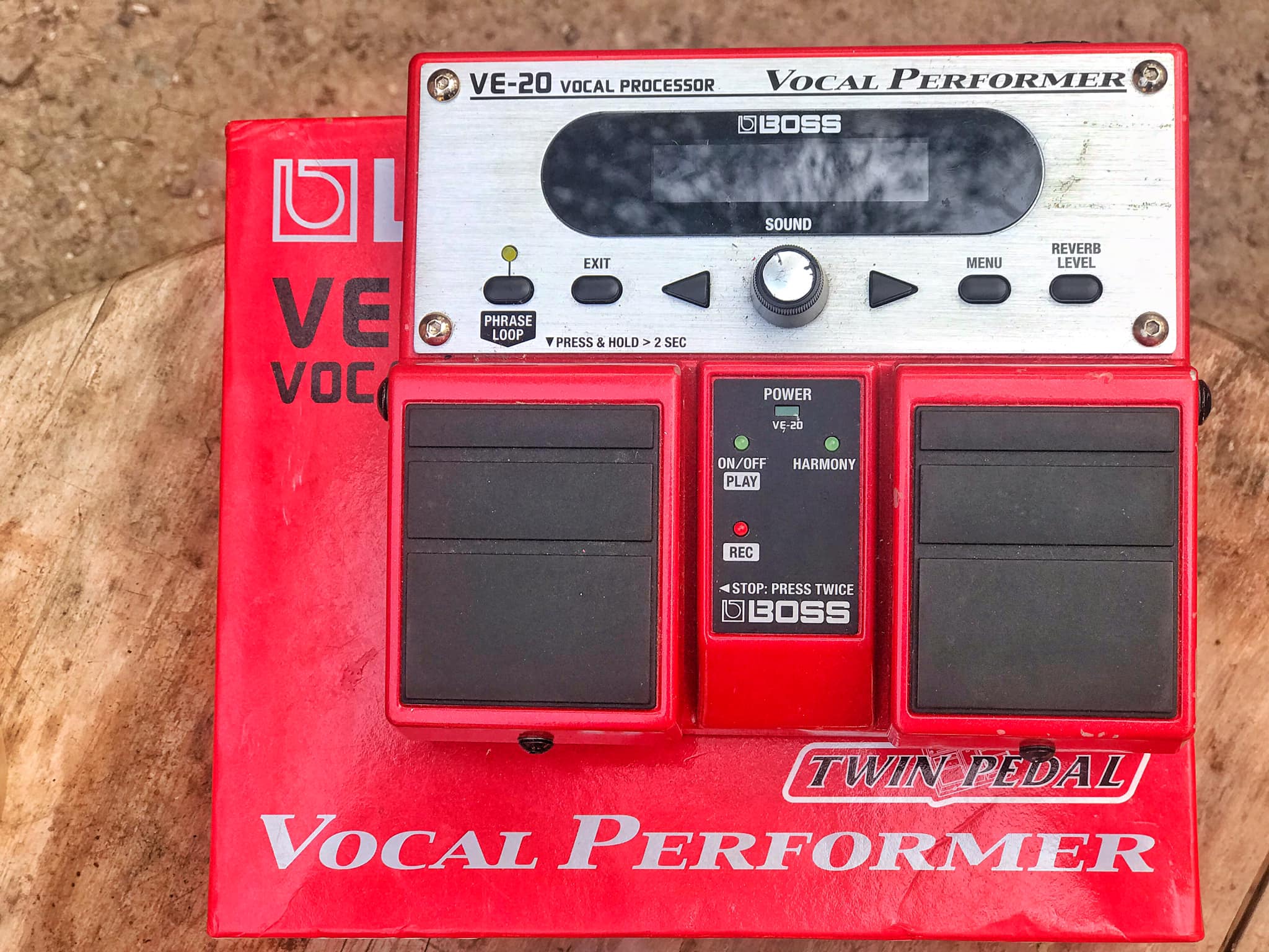 What are the differences between Boss VE20 and VE500 vocal processors?