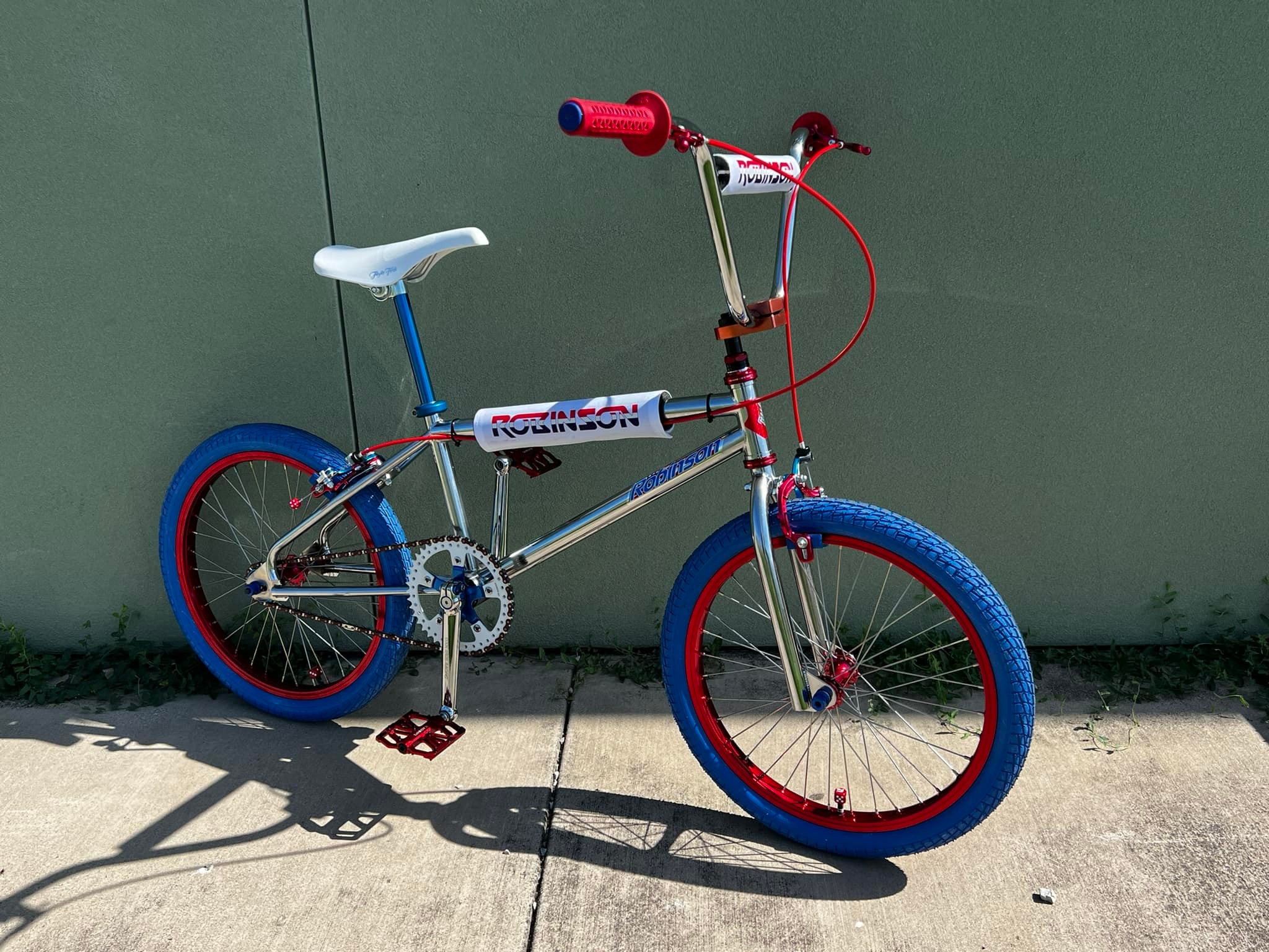 Restoring 93 Robinson SST with old school vibe