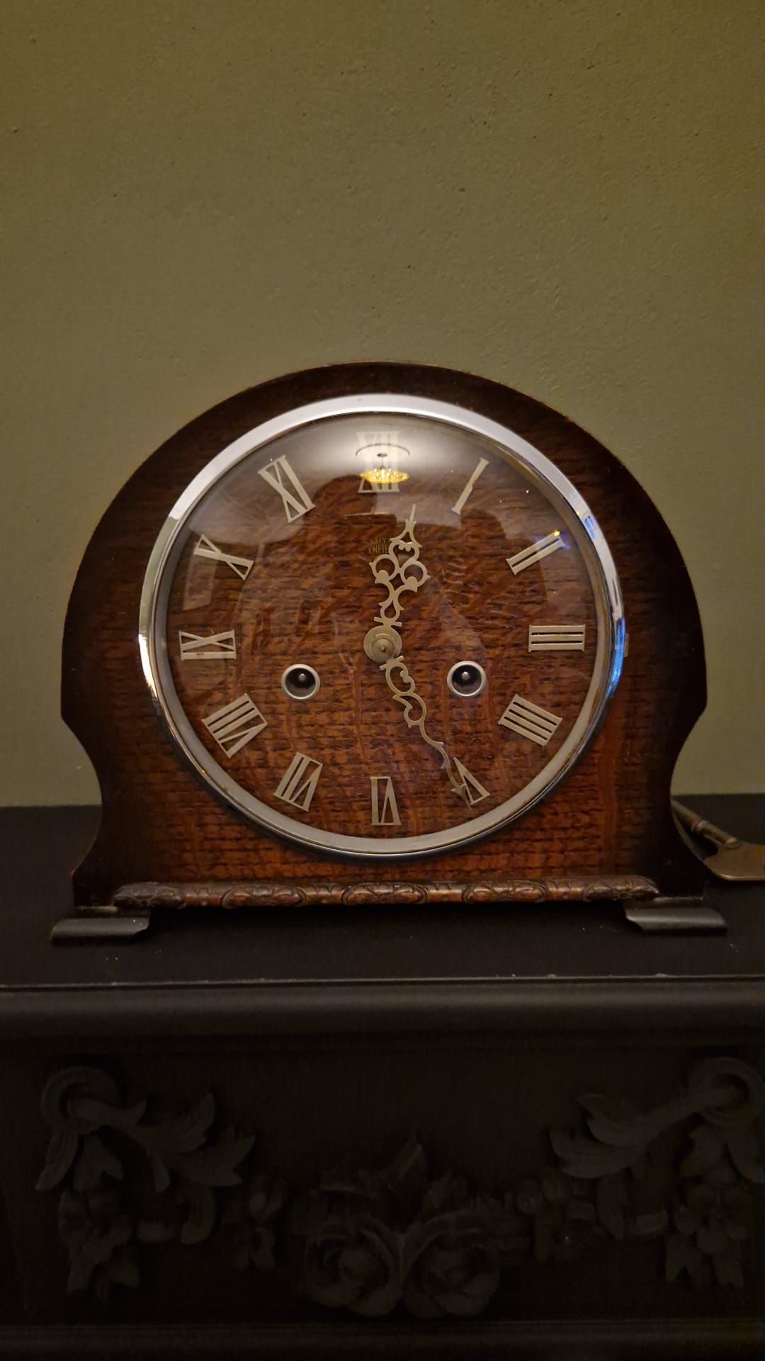 Who can repair an antique Smiths Enfield pendulum chiming clock