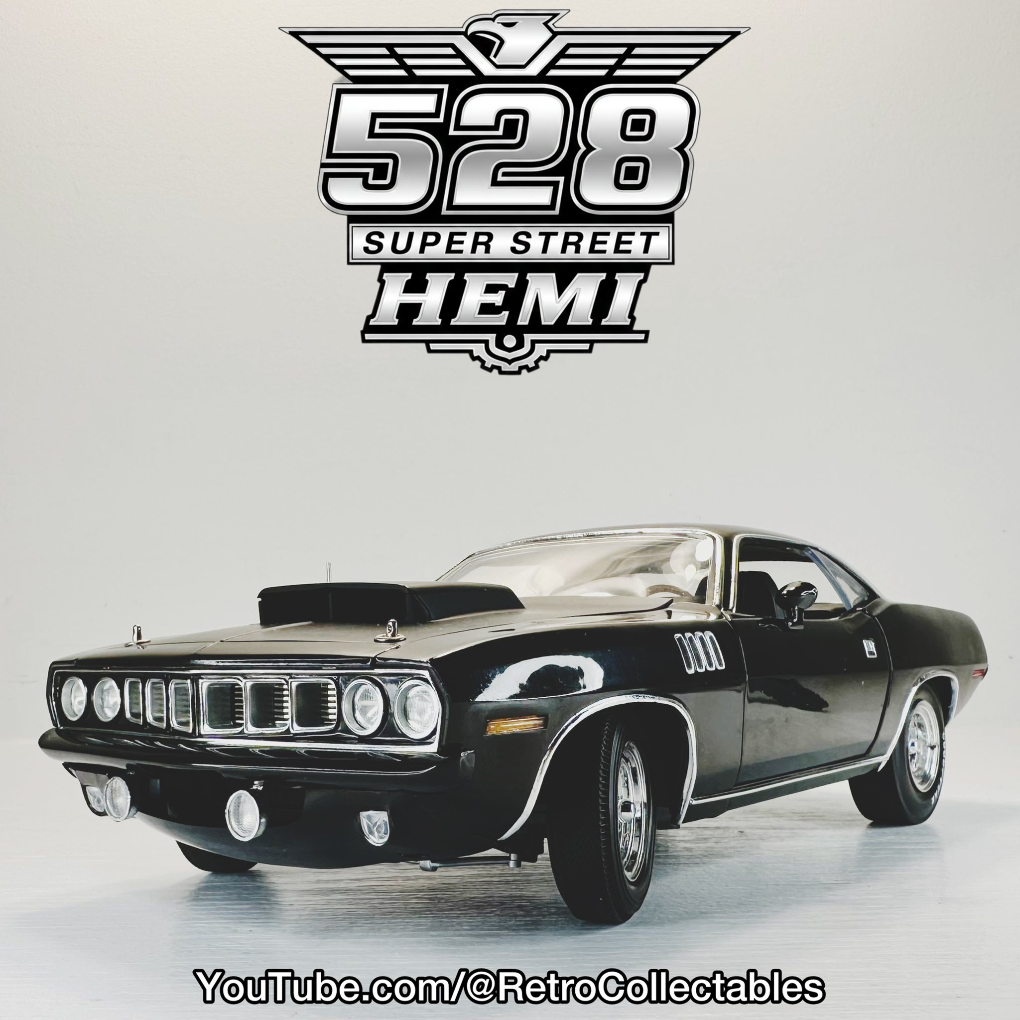 Just unboxed the Highway 61 1/18 Scale 1971 Plymouth 'Cuda 