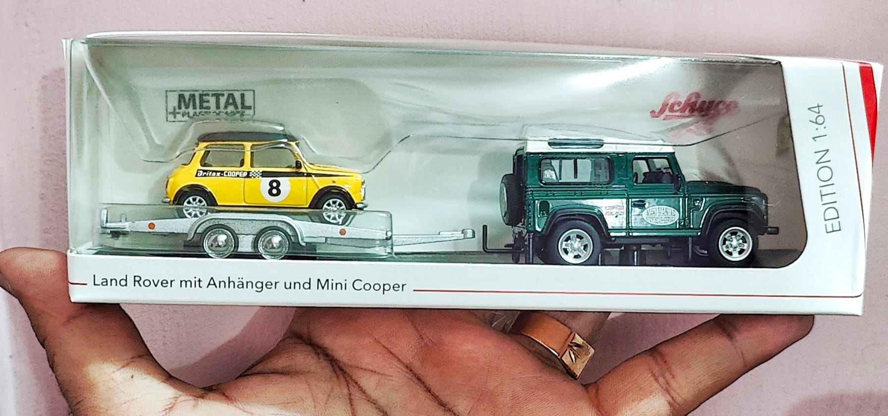 Hot Wheels Elite 64 Mod Shop Land Rover Discovery Giallo Del '94 - Modellino 1:64 Nuovo Sigillato