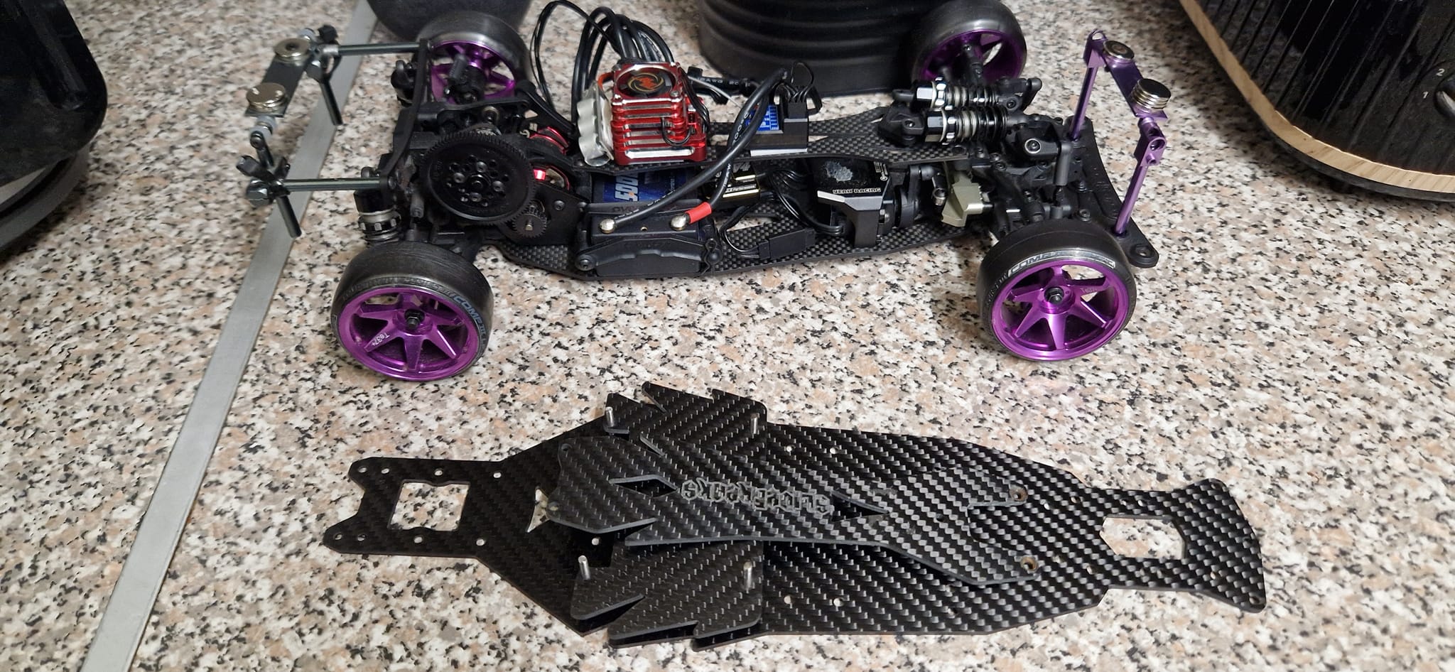 Chassis comparison: RDX vs Overdose Galm Ver 2 Anti