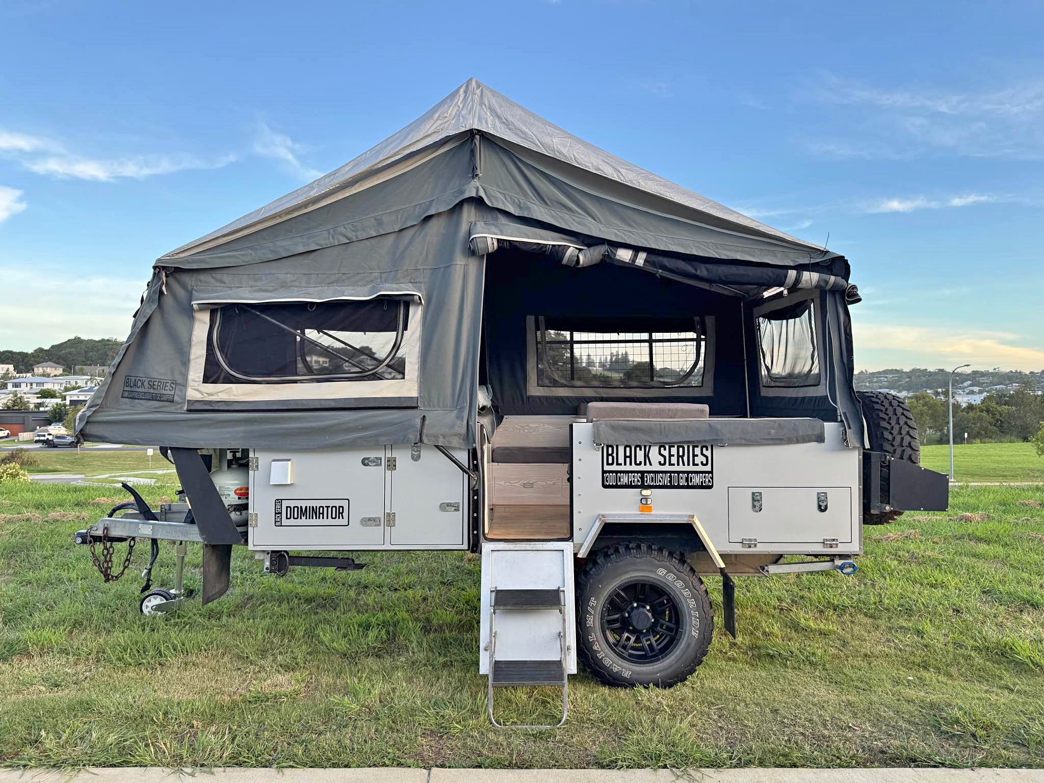 2016 Black Series Dominator Forward Fold Off-Road 4x4 Camper - RVs ...