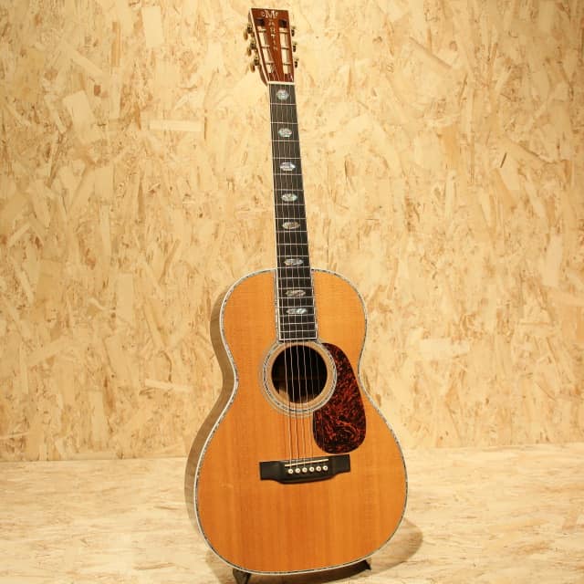Martin OO45 Custom Style-45 Hexagon Inlay 2003 Guitar Features and 
