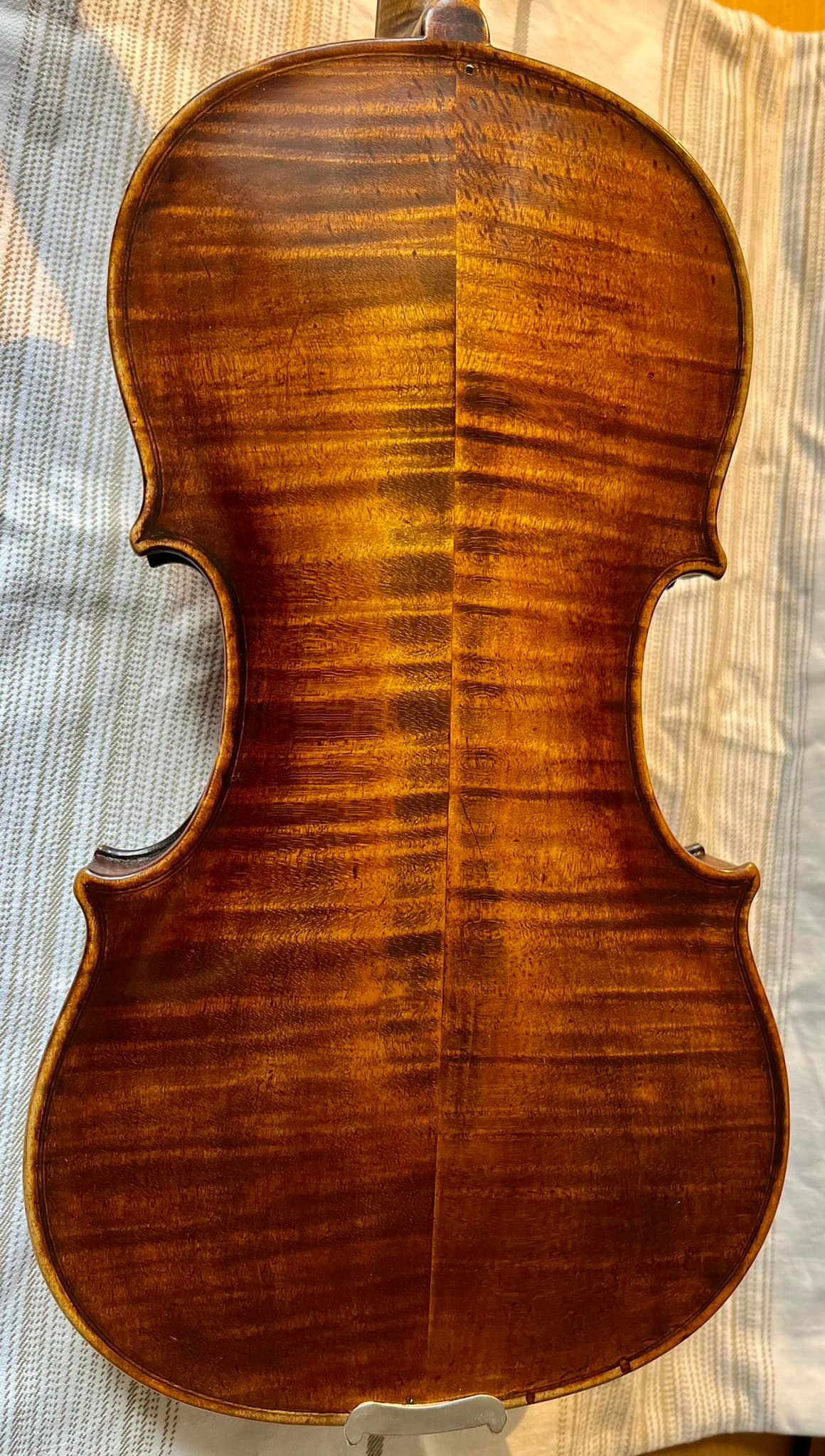 What is the authenticity of an Antonio Guadagnini violin from