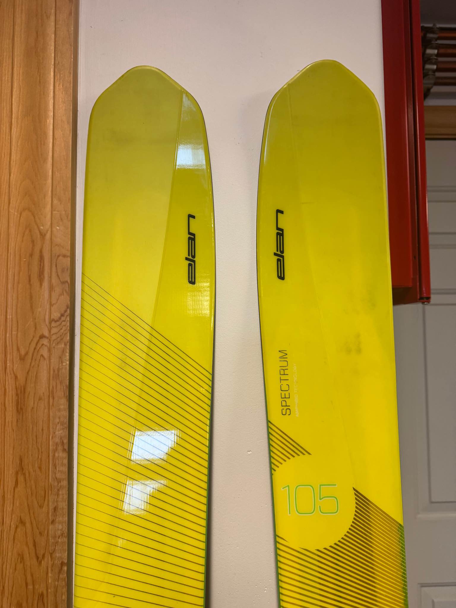 Bought in 2018 and skied once - still pristine shape and ready to
