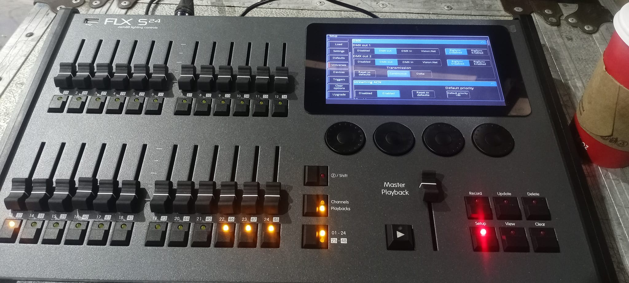 What are the pros and cons of the Zero 88 FLX S24 lighting console?