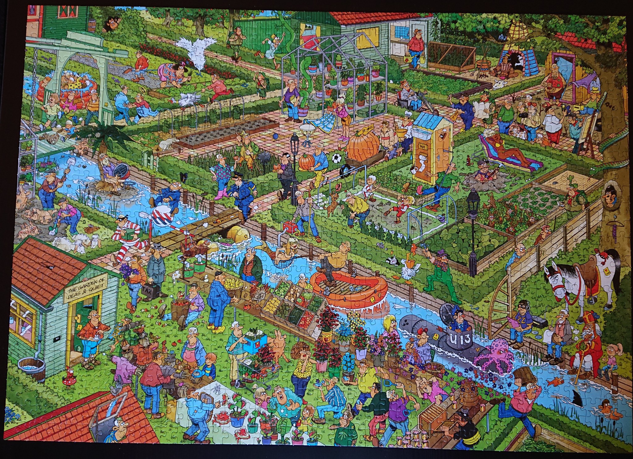 My second Jan Van Haasteren and so much fun again. 1000 pieces