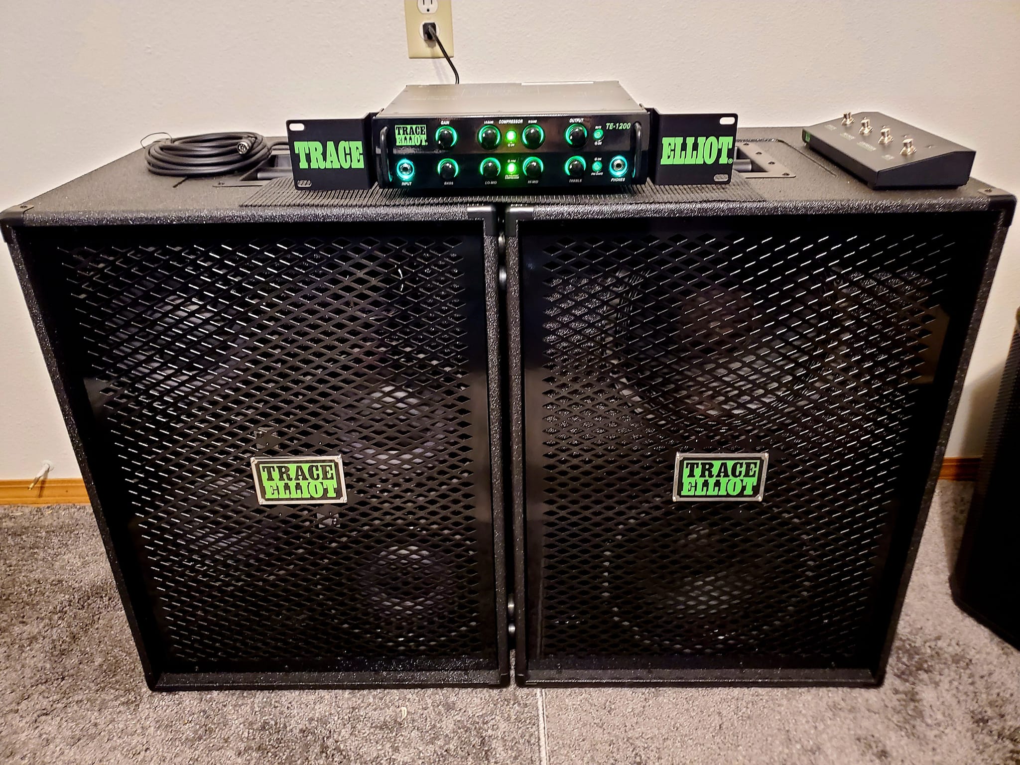 Trace Elliot AH250 amp review with 1994 cabs