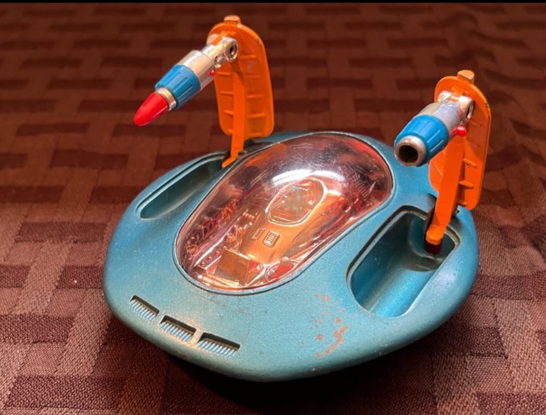 1976 BLUE SILVER UFO Commander 7 , UC-71 Shinsei Mini POWER Space Toy.