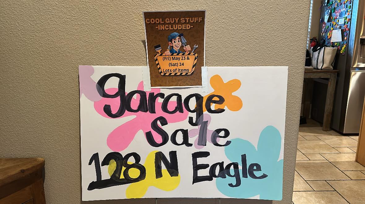 Hawk Nest Community garage sale in East Lansing
