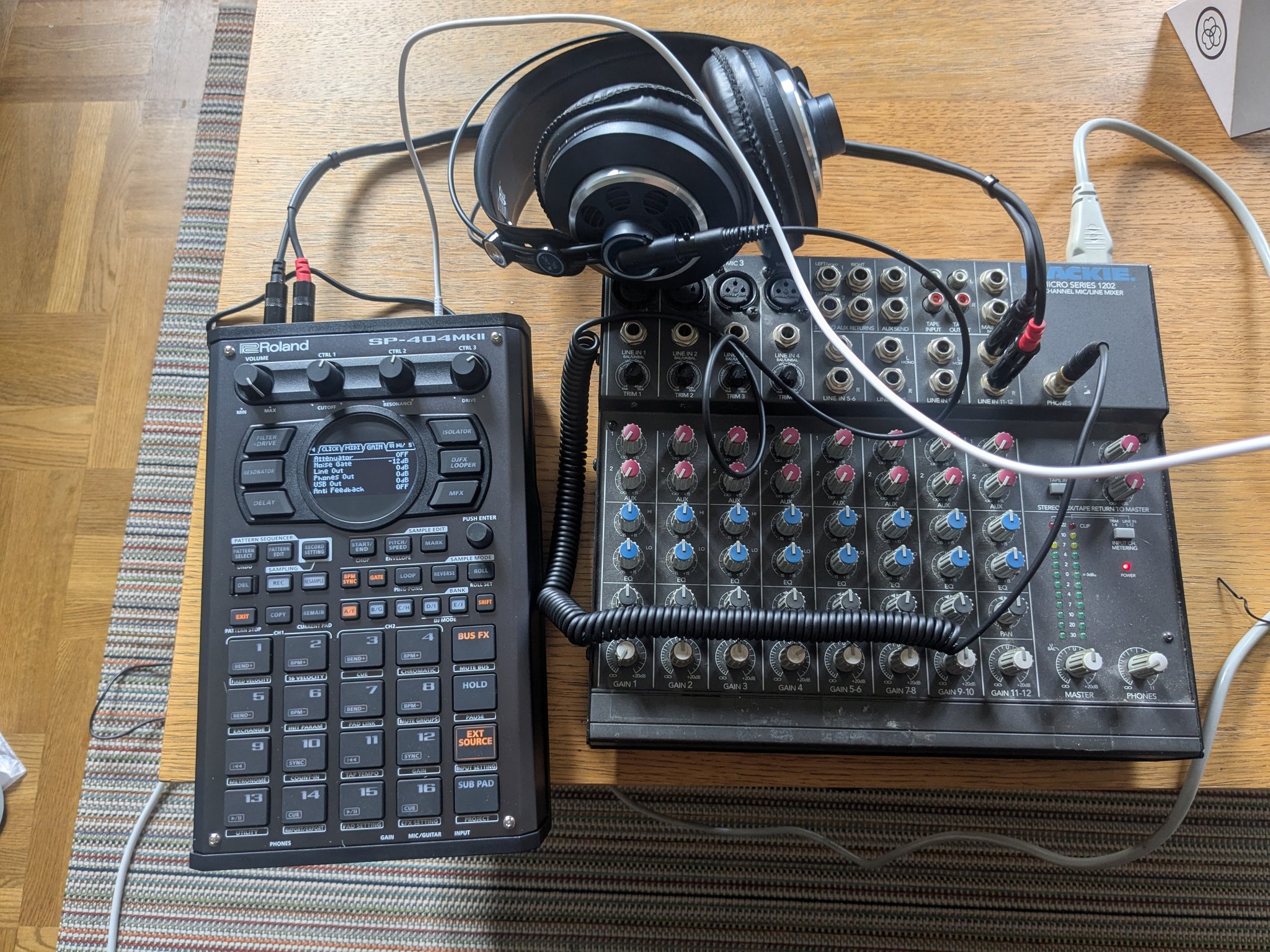 Getting started with SP404MK2 sampler and effects