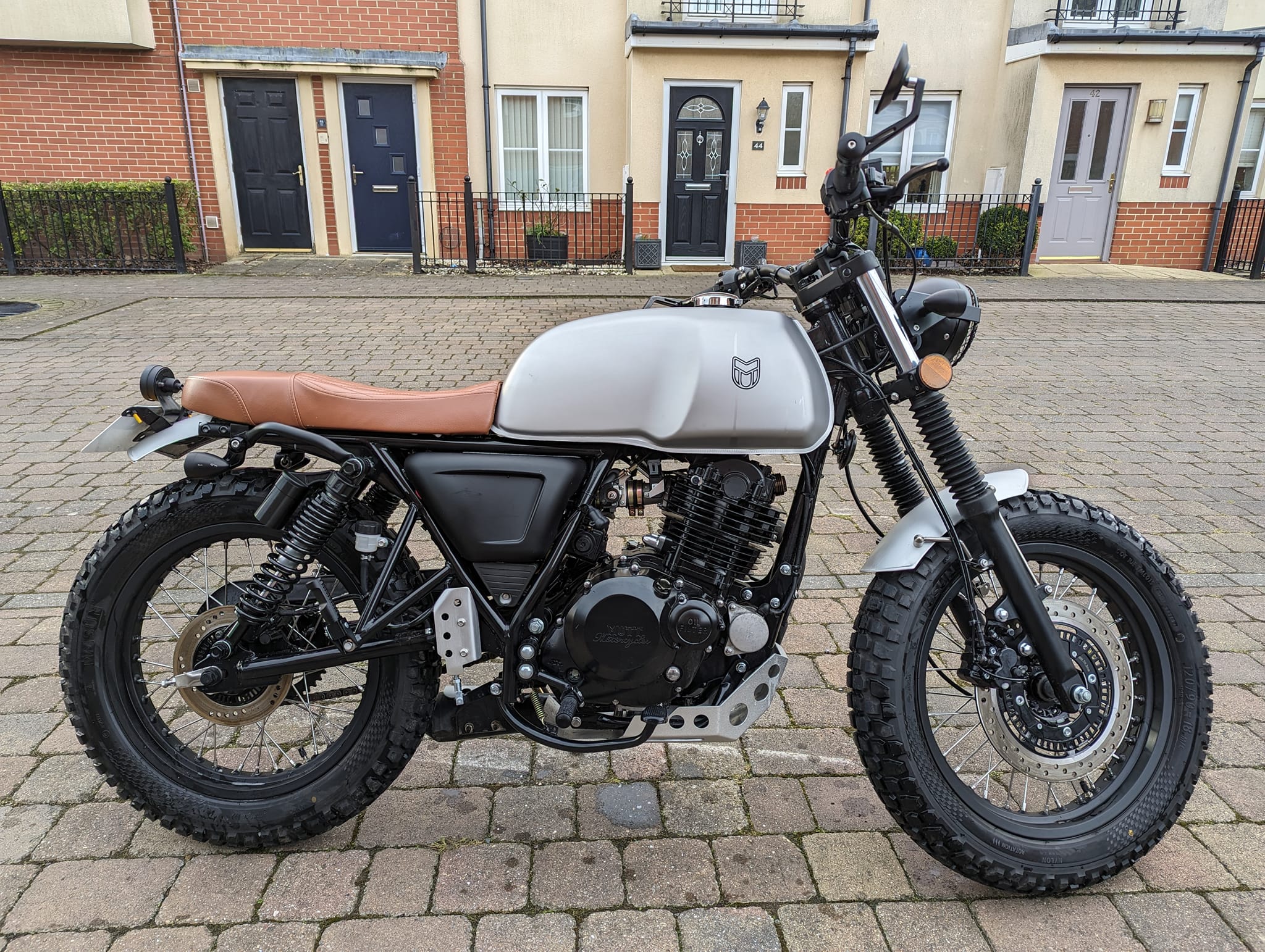 Mutt 250 for sale, 2800 km great condition.has loud exhaust, still