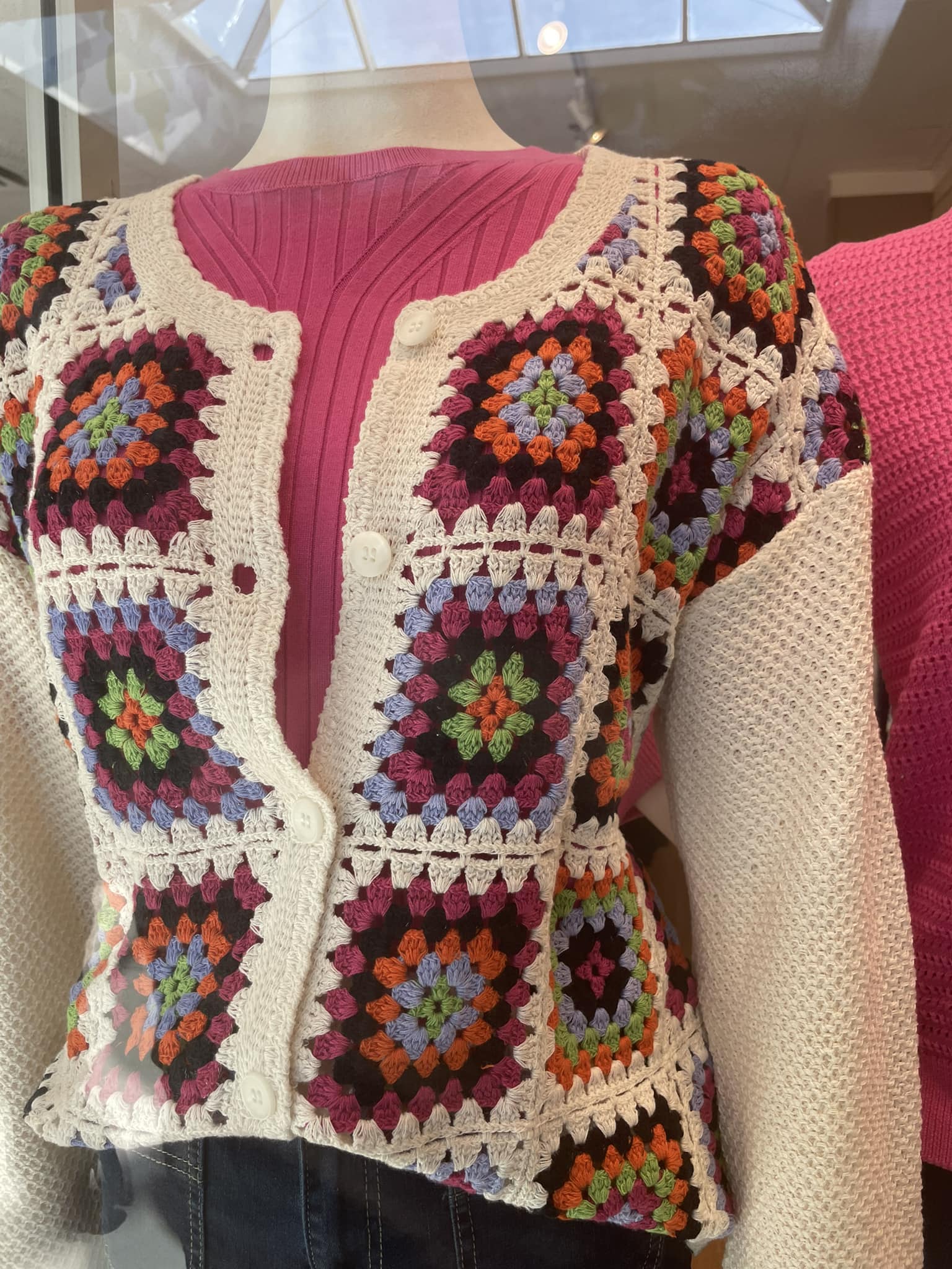 Is this cardigan made of crochet or machine knit?