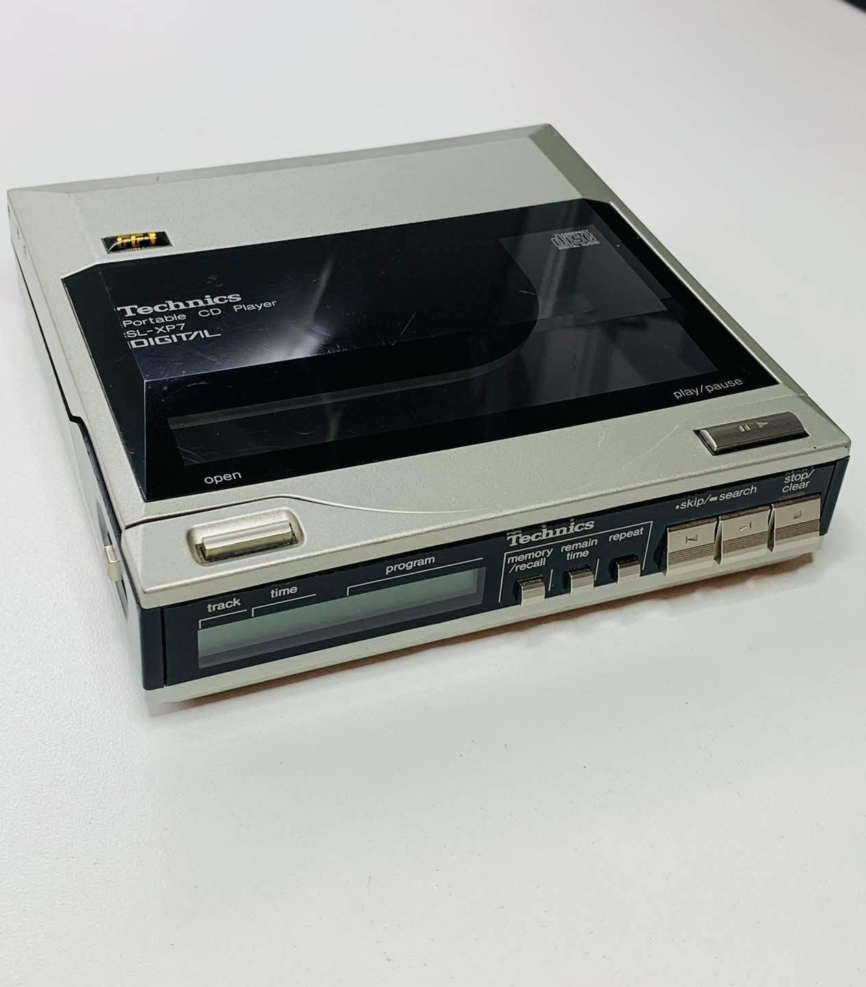 📸 This Technics SL-XP7 gem, when it was introduced on the market