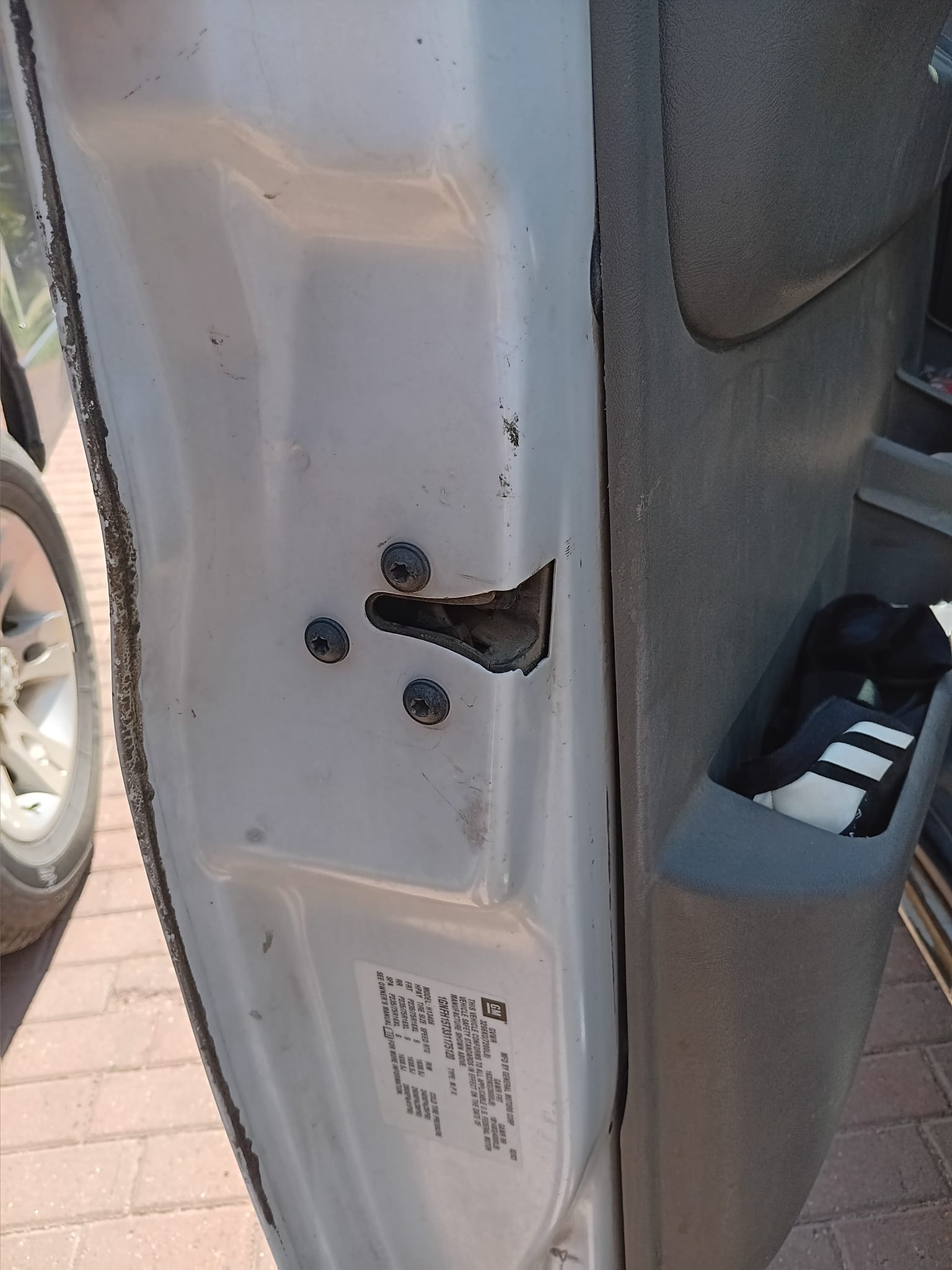 Chevrolet S10 Blazer Door Latches - Advance Auto Parts