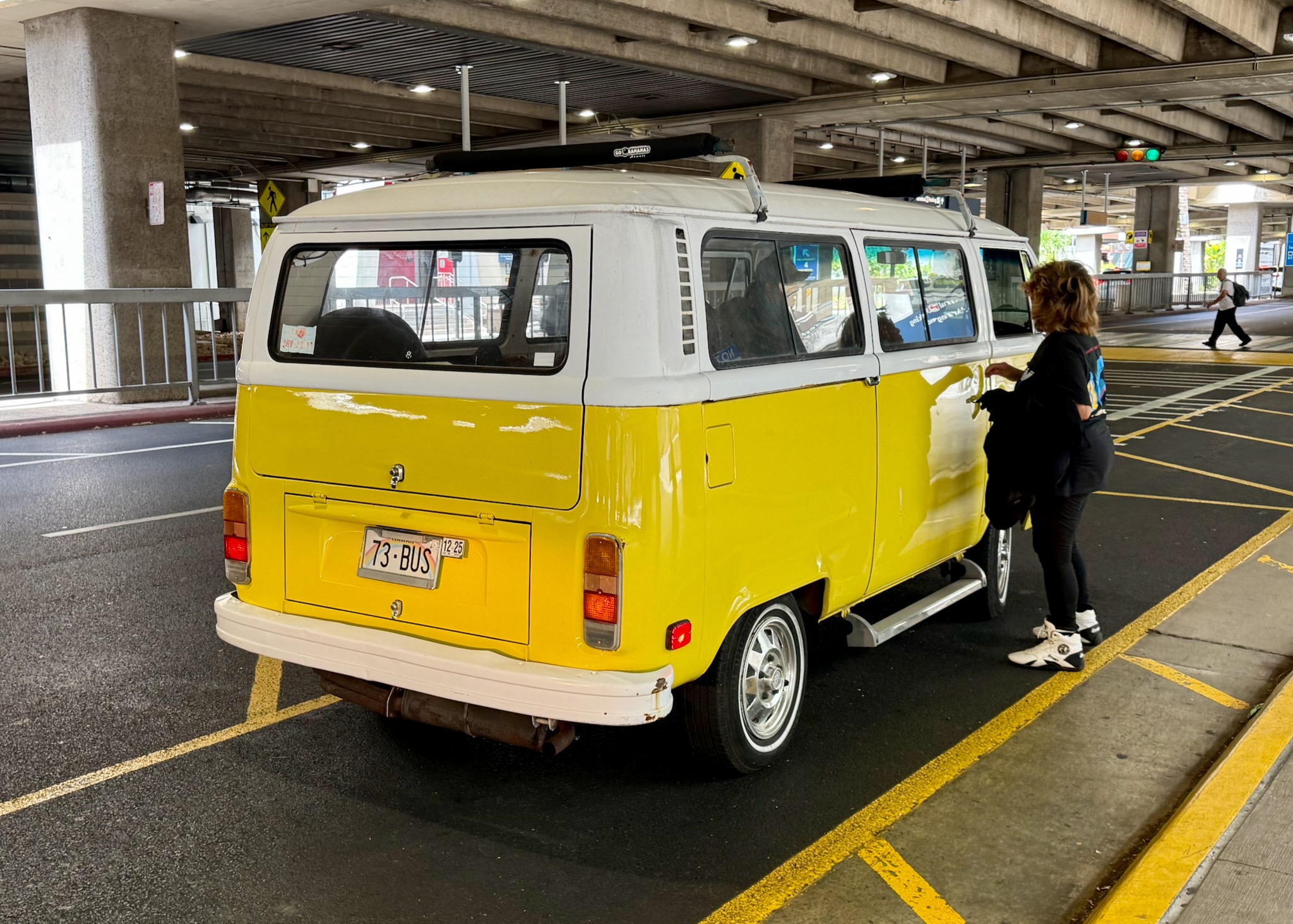 Volkswagen bus with Hawaiian style