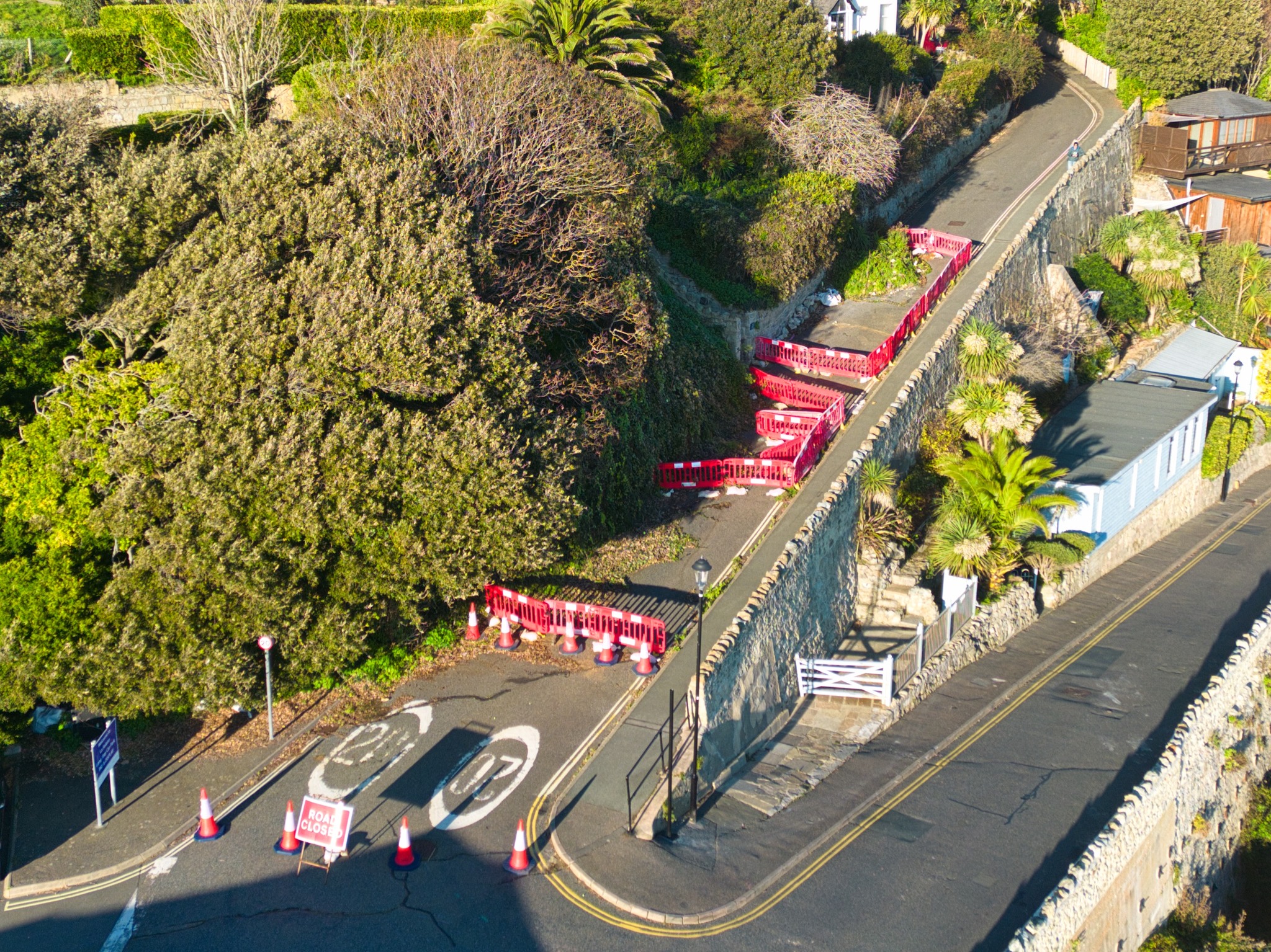 Isle Post Photos (Isle of Wight) | I had a walk up Bath Road in Ventnor ...