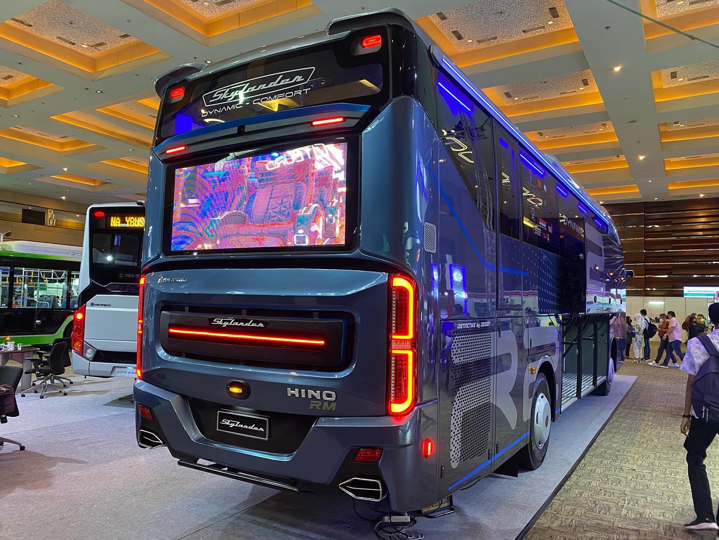 The rear looks like it can fit a huge... - (buses[IN]gapore!) | Facebook