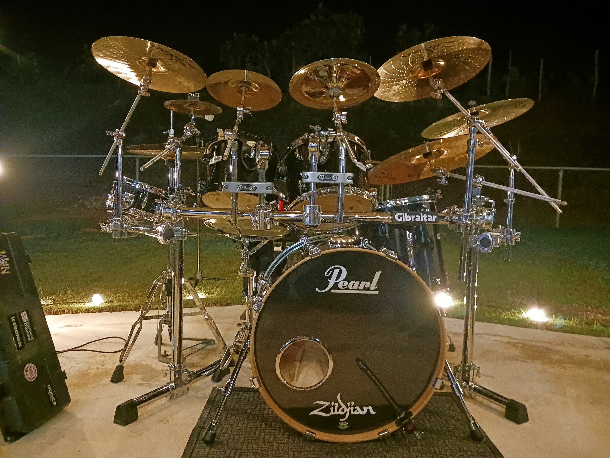 Hi everyone! This is my Pearl Forum kit!!??