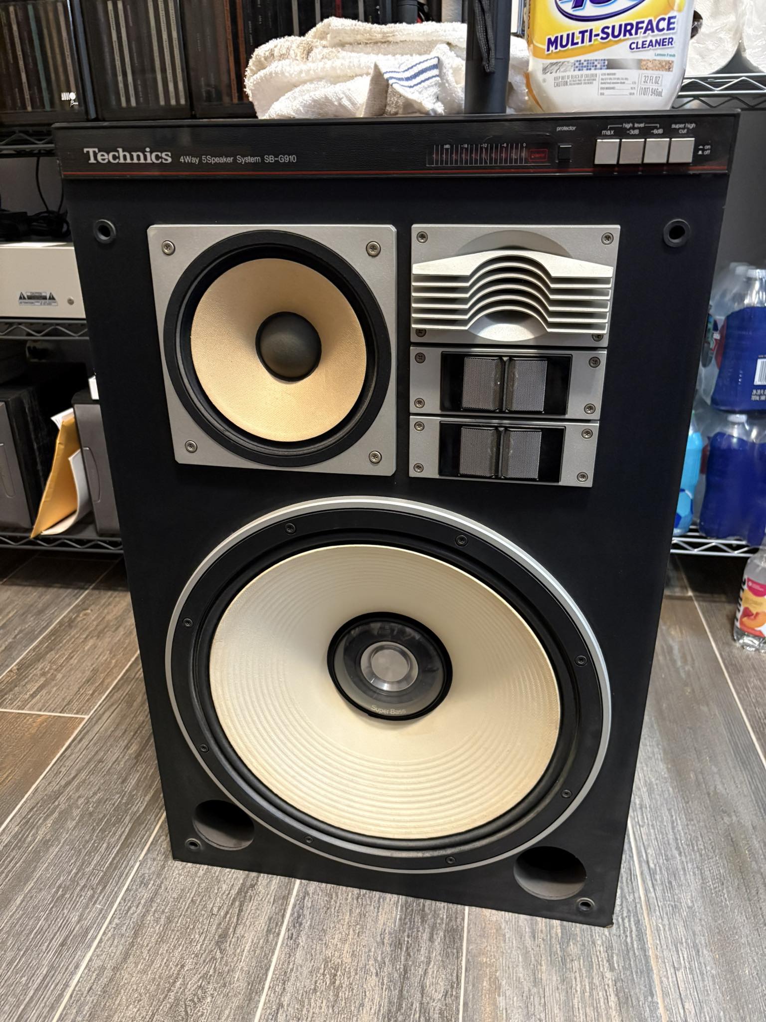 Technics SB-M500 floor-standing speakers.