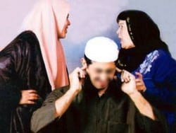 لما انزل بوست عن واحد عاوز امه المريضة تعيش معاه ومراته رفضت وطلبت ...