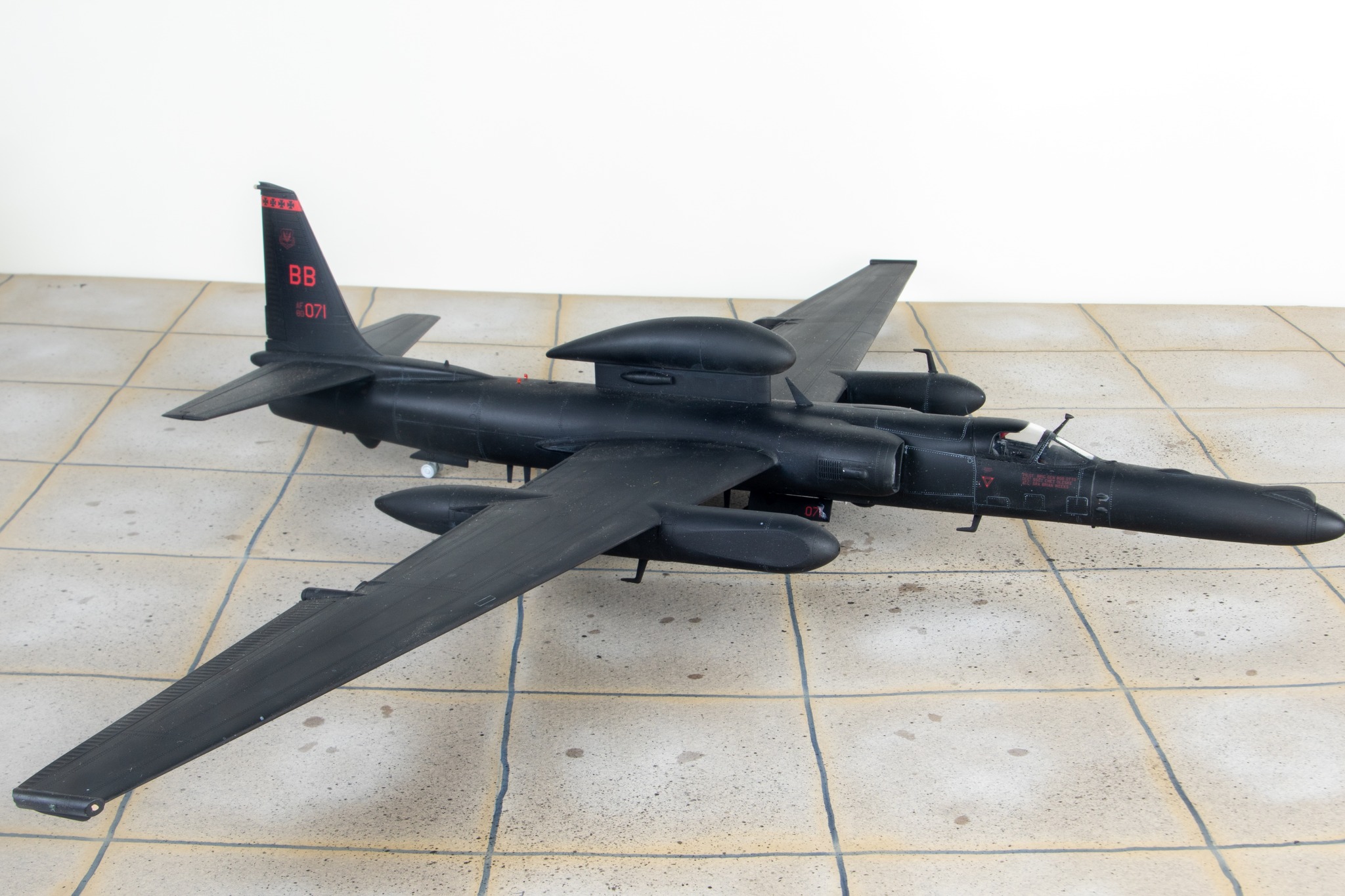1/144 scale U-2R Black Cat model