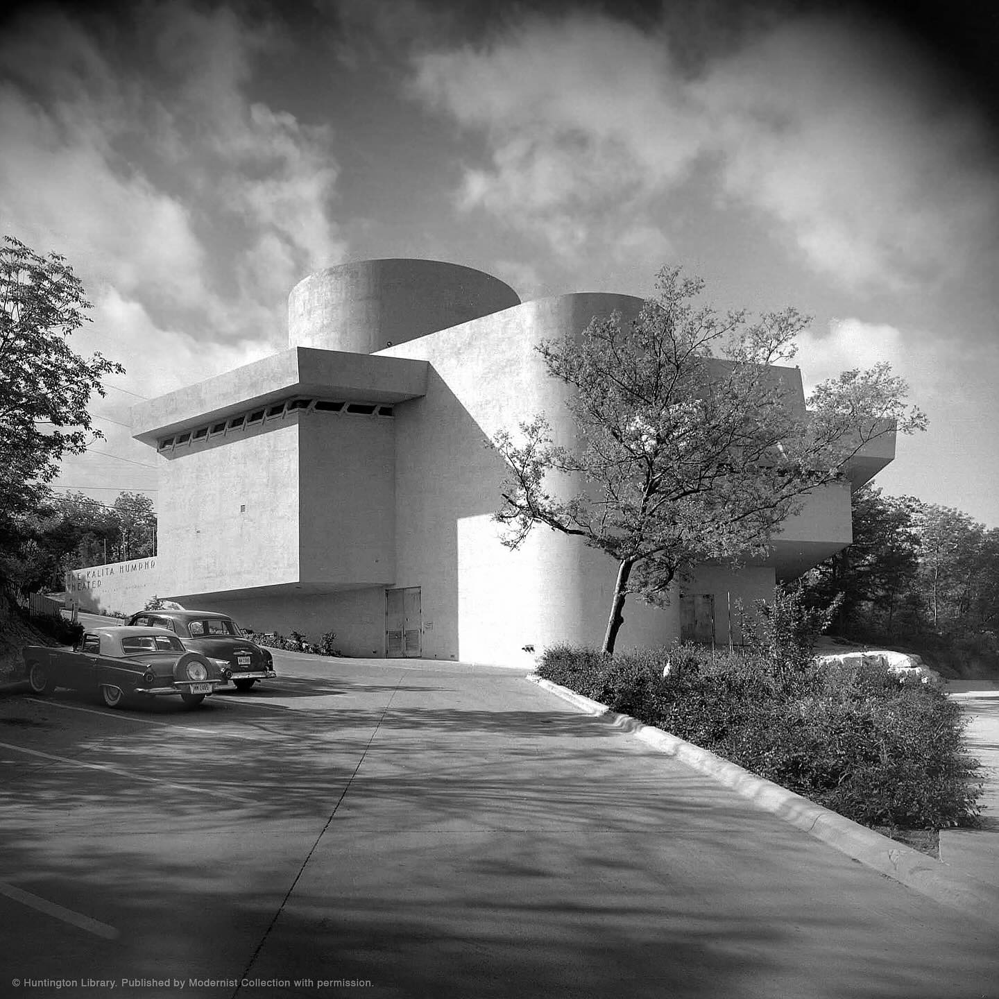 Omar - . MODERN ARCHITECTURE Frank Lloyd Wright designed just one ...
