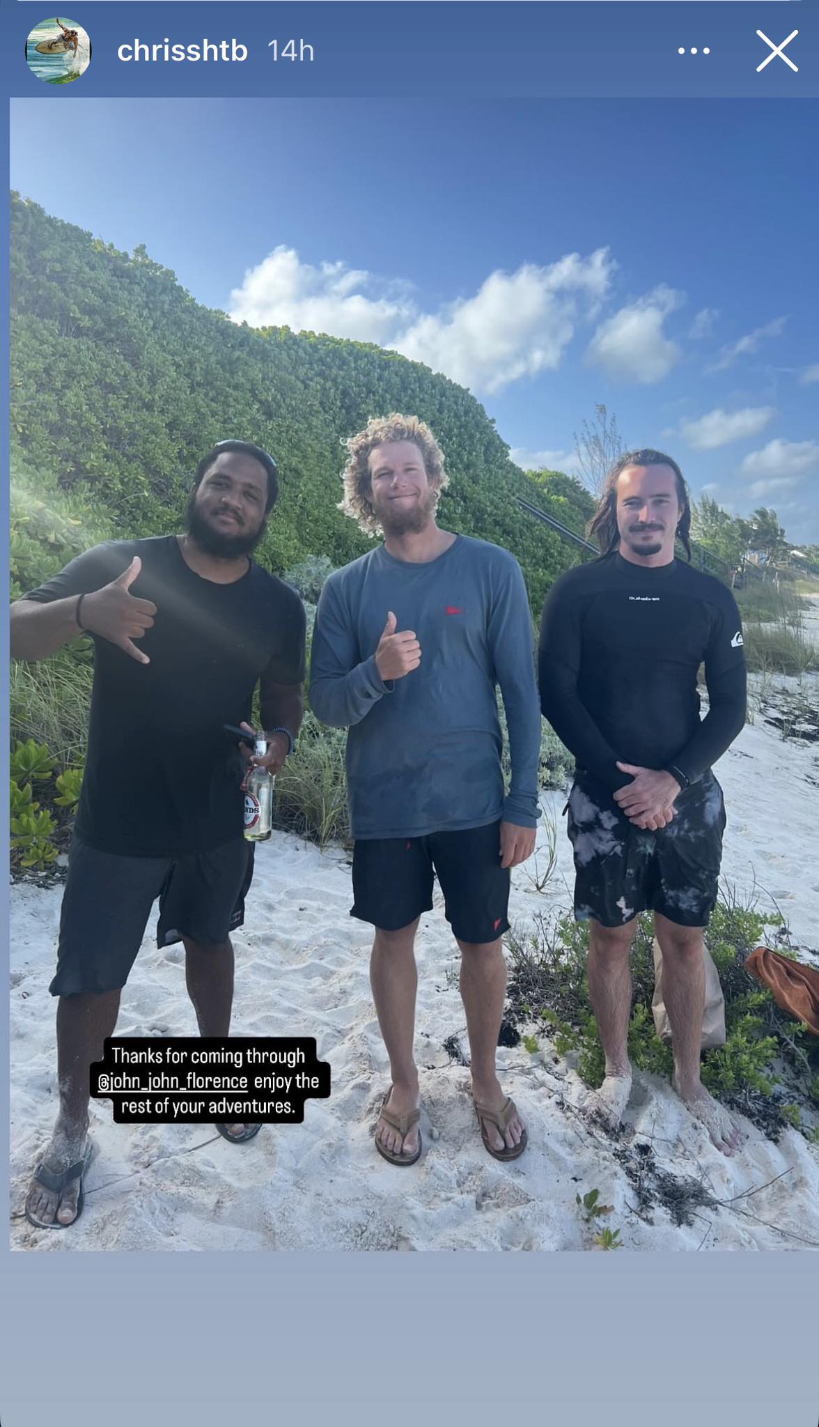 メイ Look who dropped in!