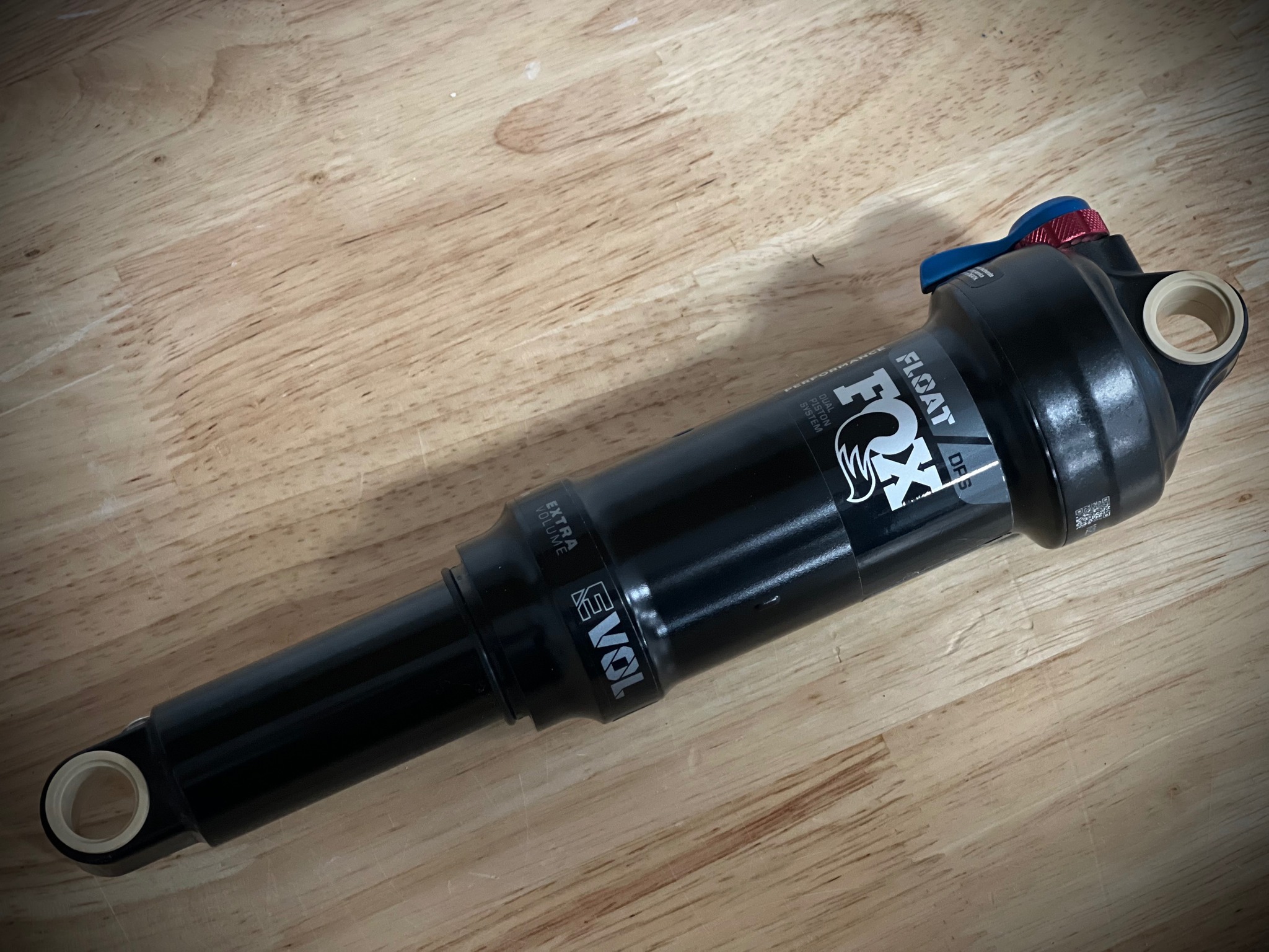 What rear coil shock is compatible with Fox Float DPS Performance?