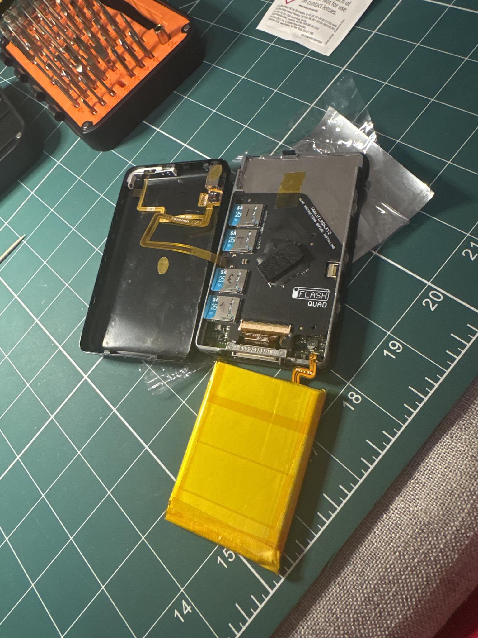 What is the correct assembly order for 7th gen iPod Classic with