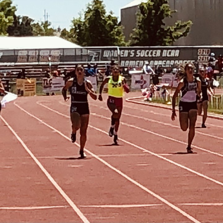 The all senior 4x200... - St. Pius X High School Albuquerque