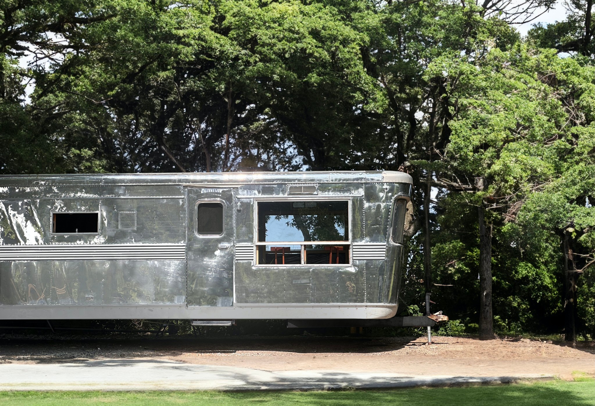 1956 Spartan Imperial Mansion - 42’ | Professionally Restored Modern ...
