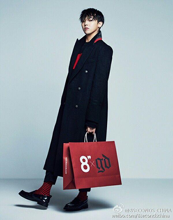 G-Dragon's 2016 photoshoot for 8 seconds clothing brand