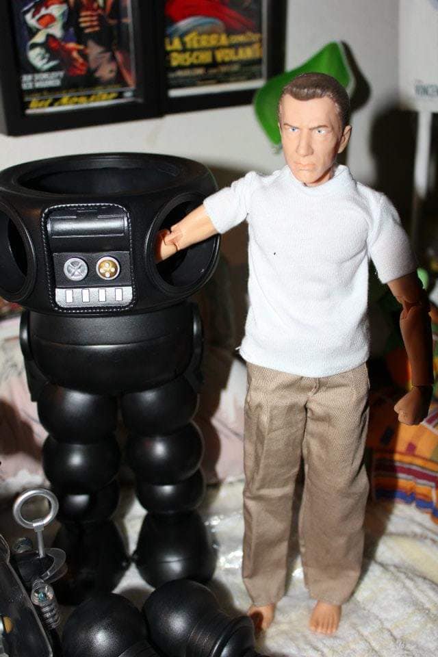 Xplus Robby the Robot 12 inch suit version review