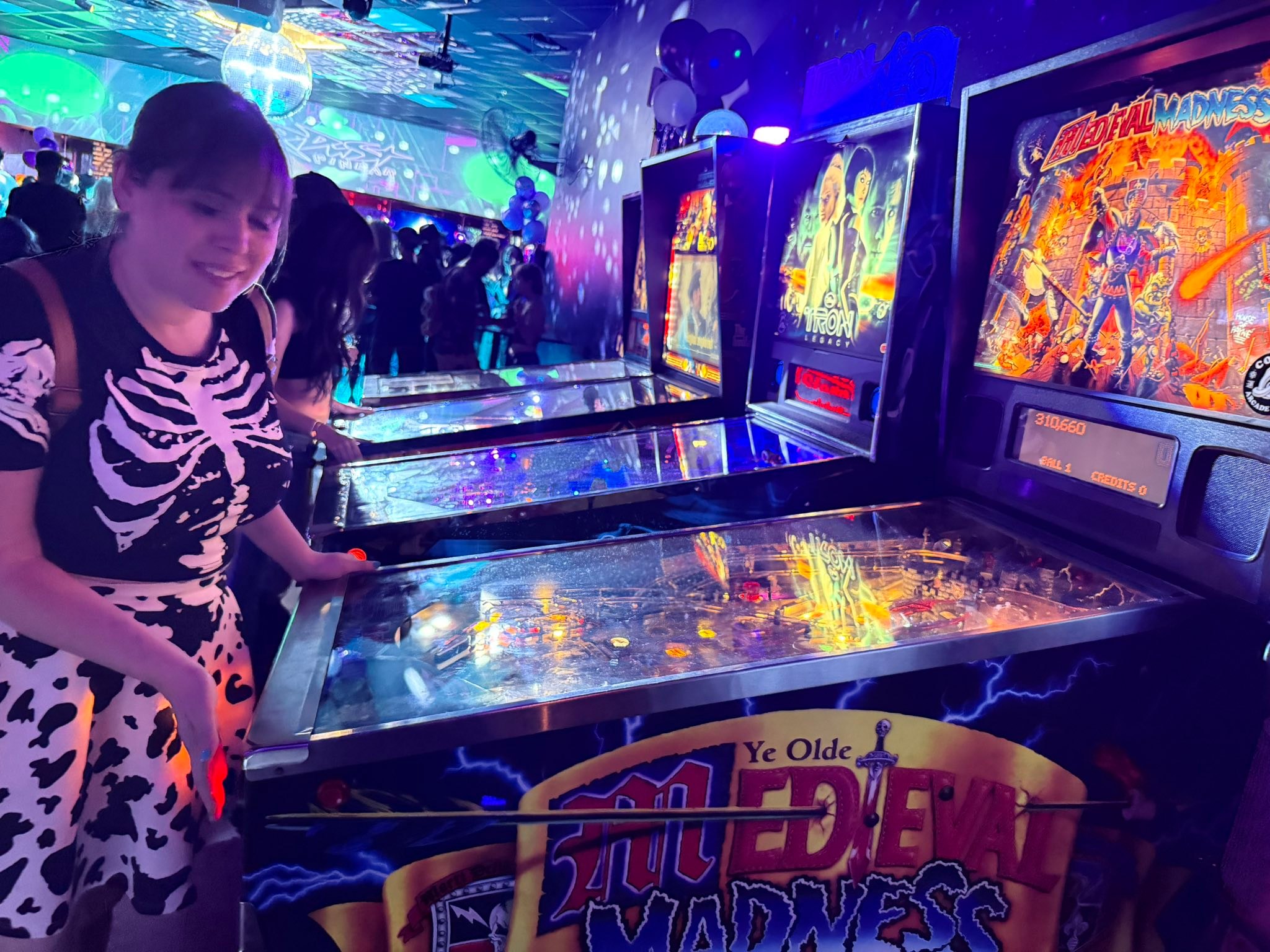 Found a David Bowie themed pinball bar called Stardust inside a