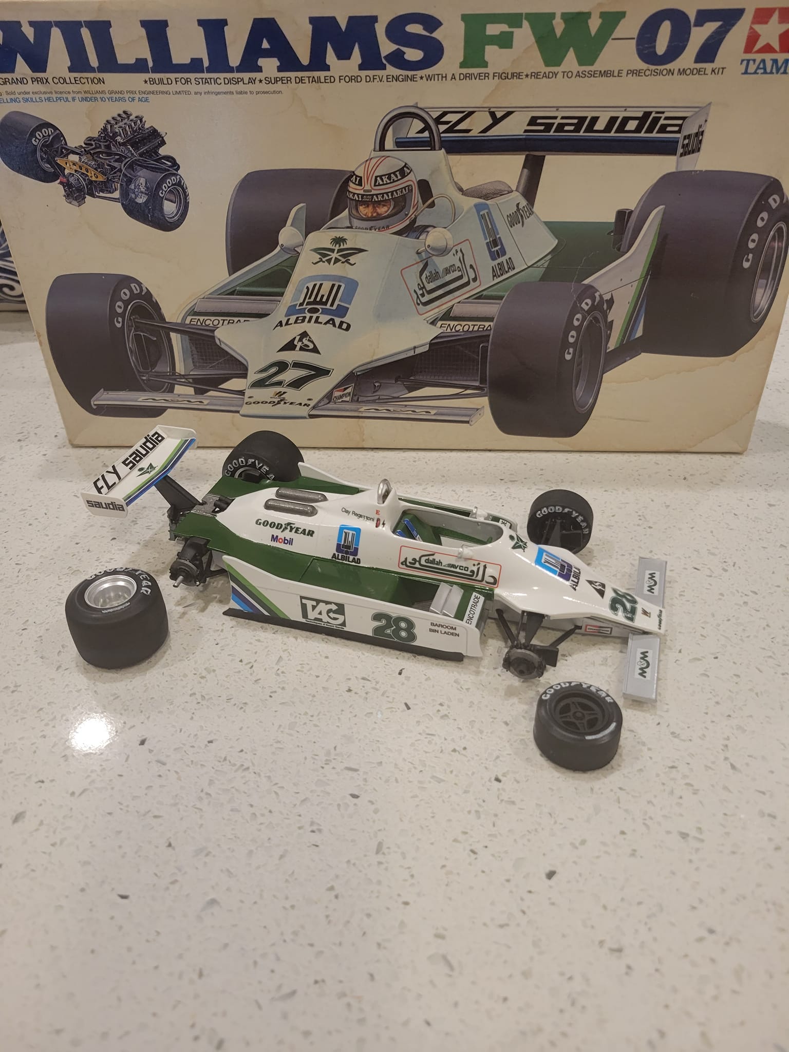 Tamiya 1/20 Williams FW-07 model build review