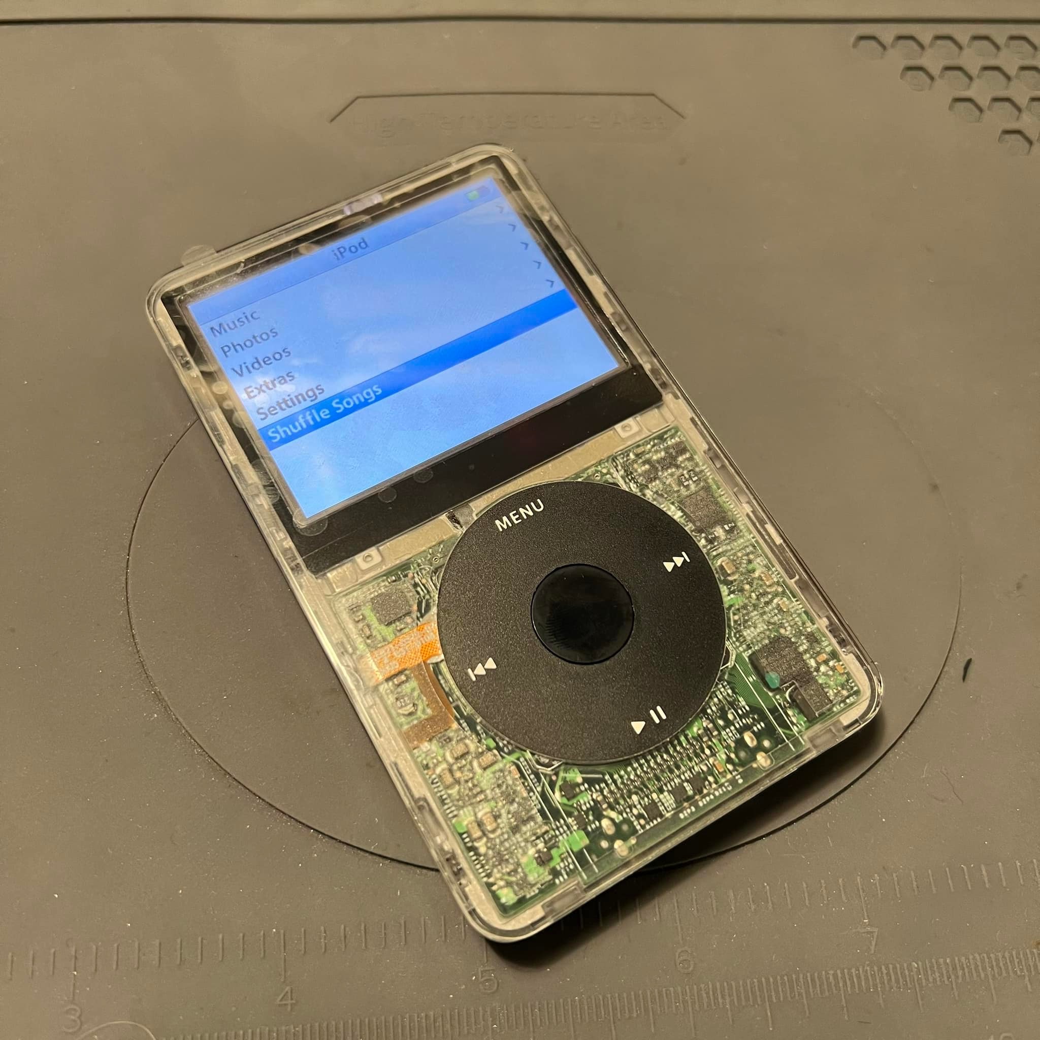 Custom 5th gen iPod with Bluetooth and 512GB storage