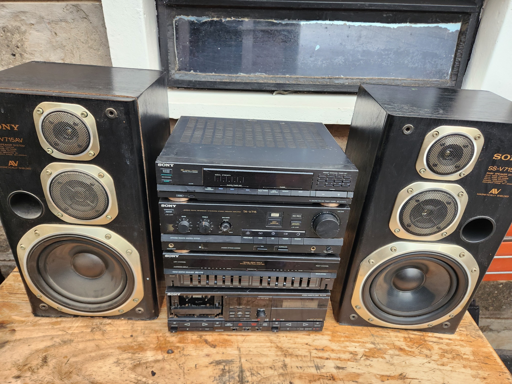 QUICK SALE!!! Stack system 💯 Sony TA-V715T Stereo Integrated