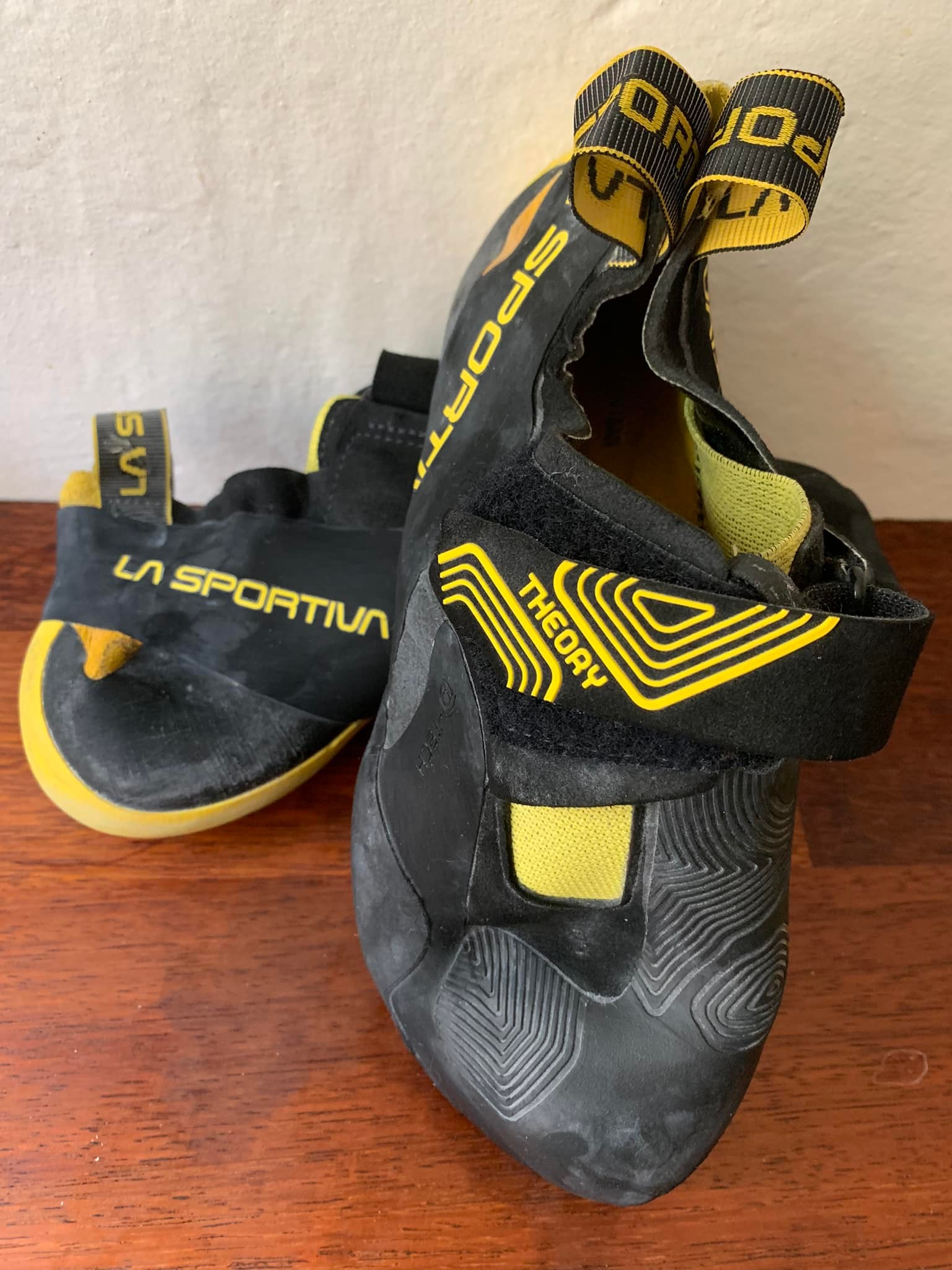 スポルティバ セオリー EU39 （山岳金物店 / La Sportiva THEORY ・ラ 