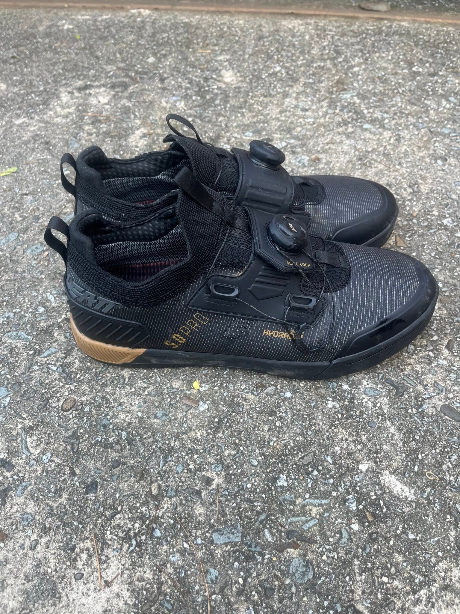 Leatt Hydradri 5.0 ProClip shoes for sale