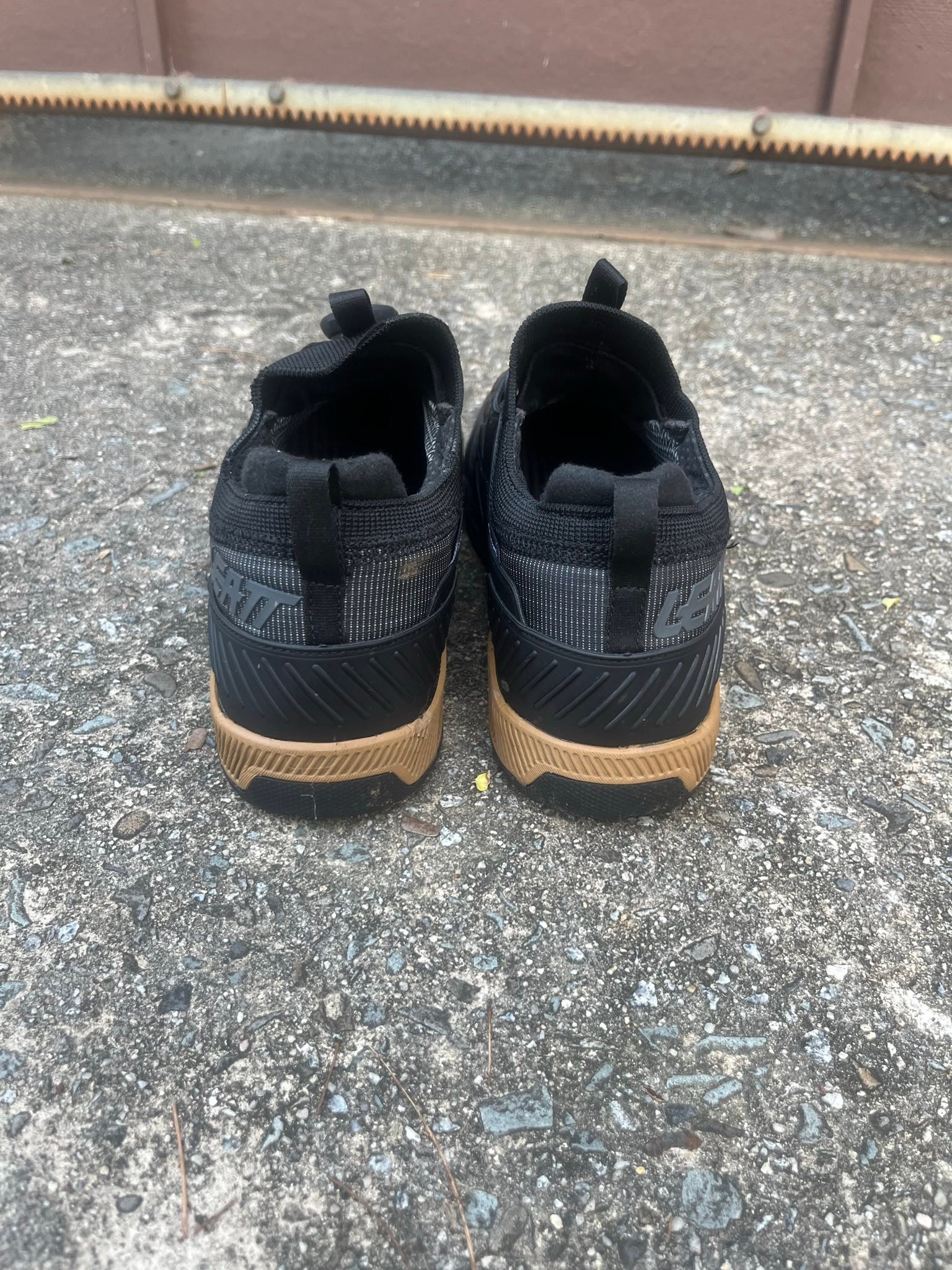 Leatt Hydradri 5.0 ProClip shoes for sale