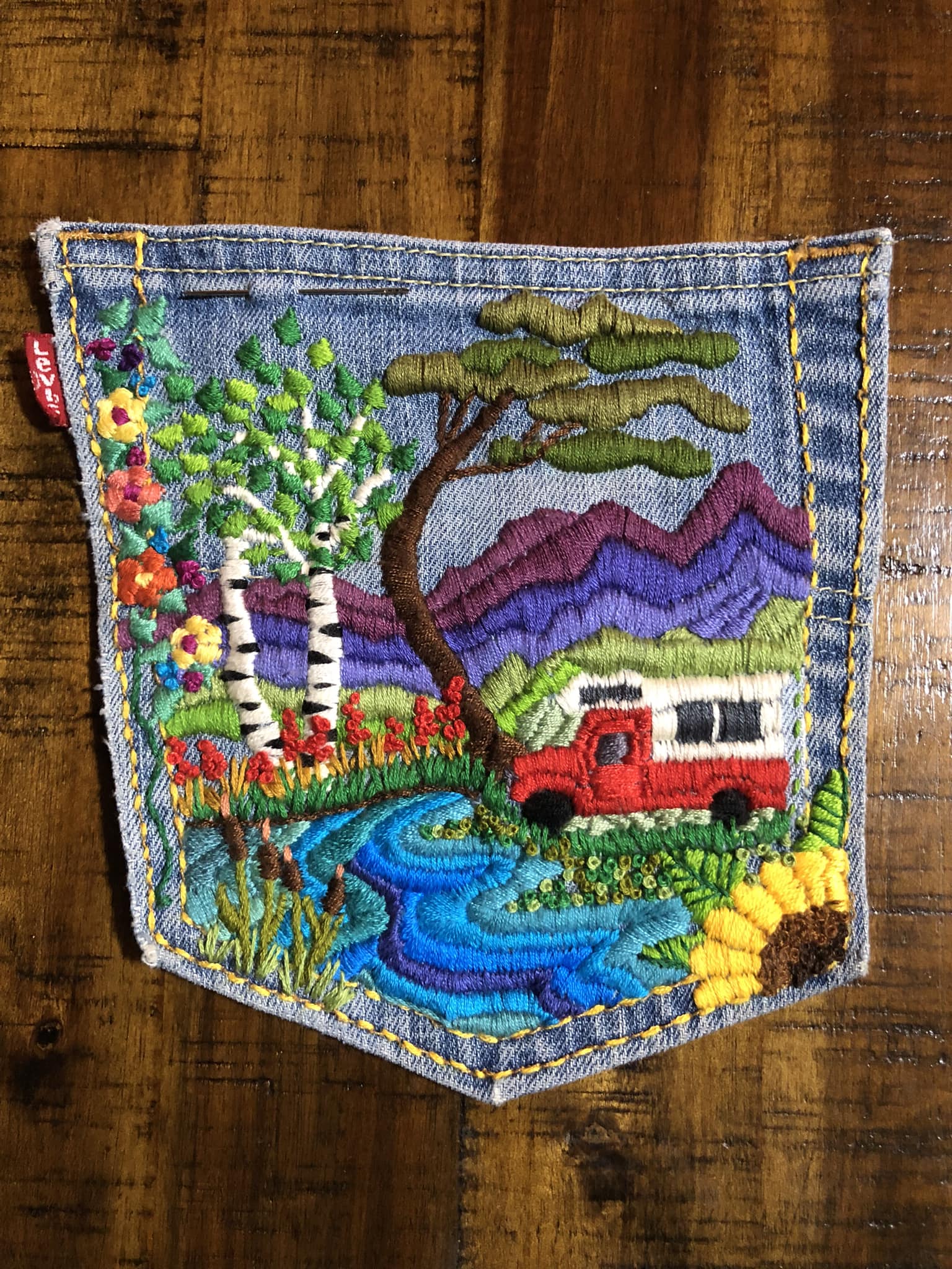 New pocket embroidered design available