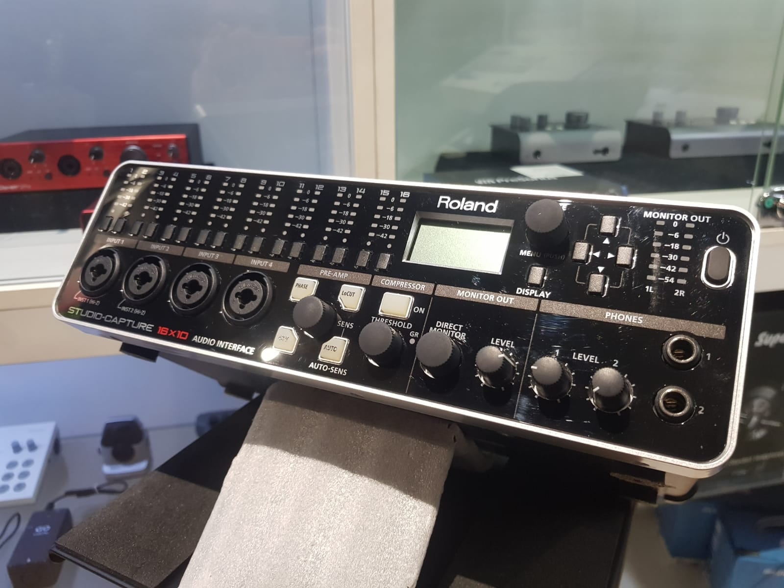 Does anyone have experience with the Roland Studio Capture 1610?