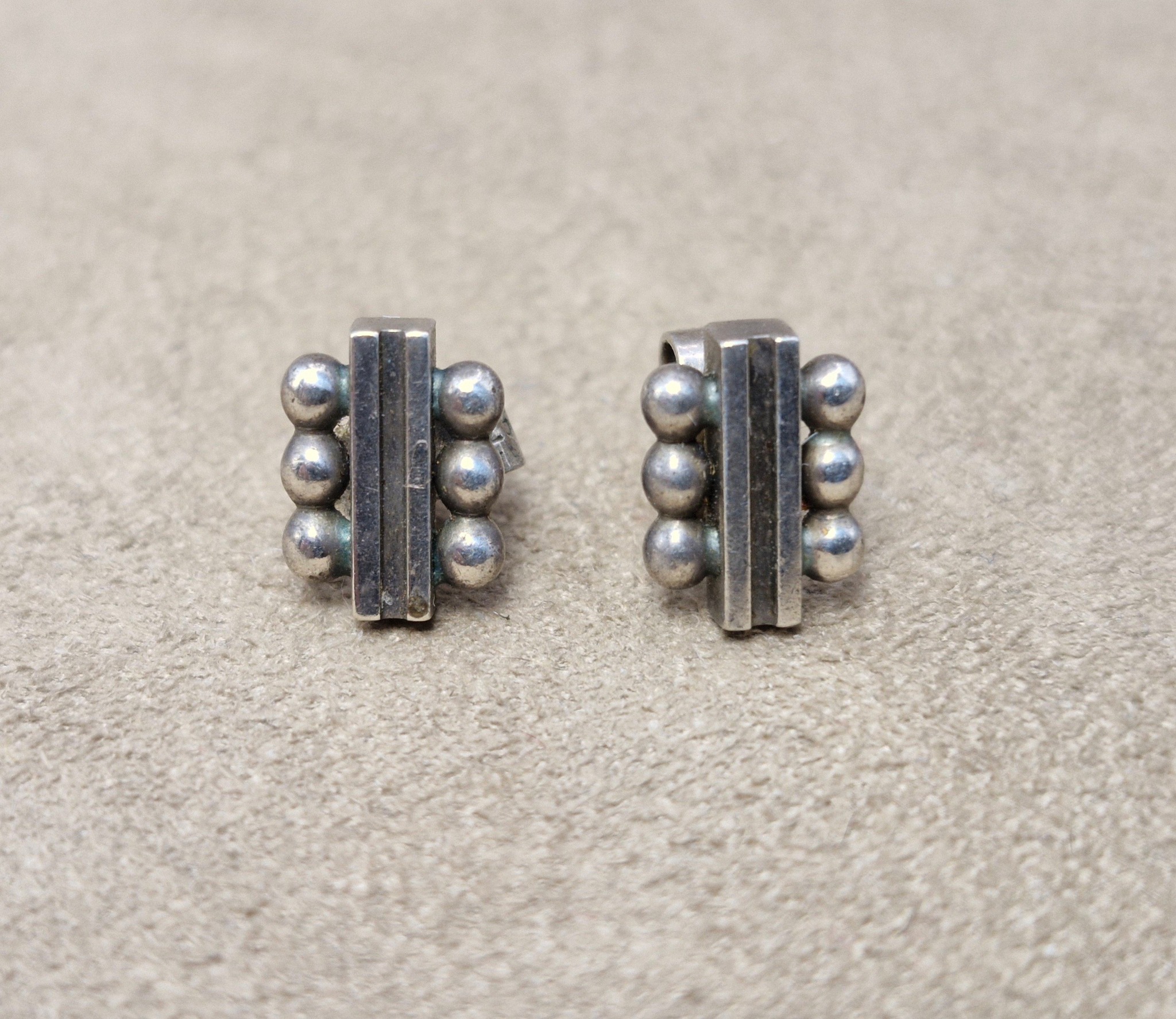 Is chain original to Nina Ditzel Georg Jensen design?