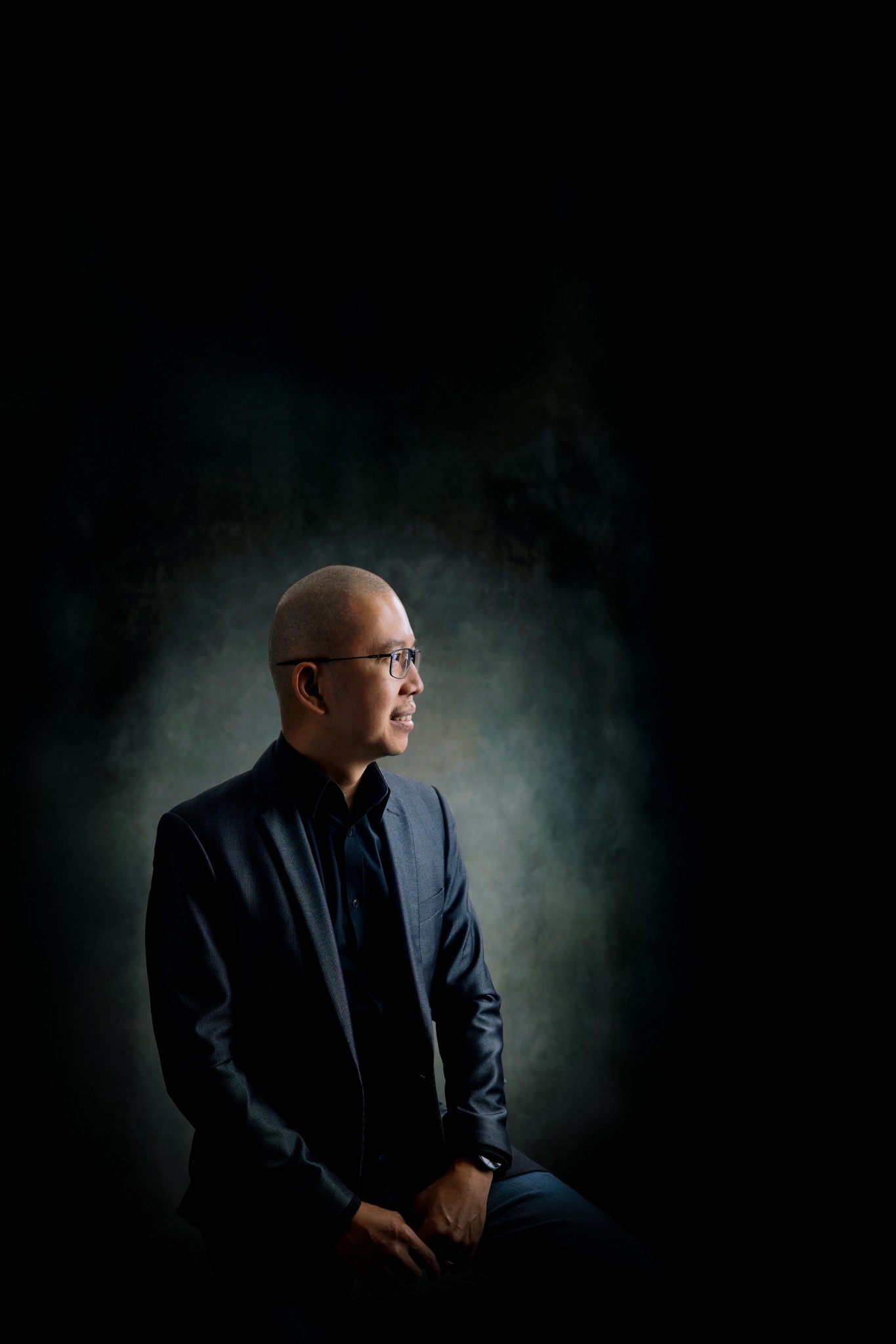 Edwin - Contact us for your profile photo and event photography and ...